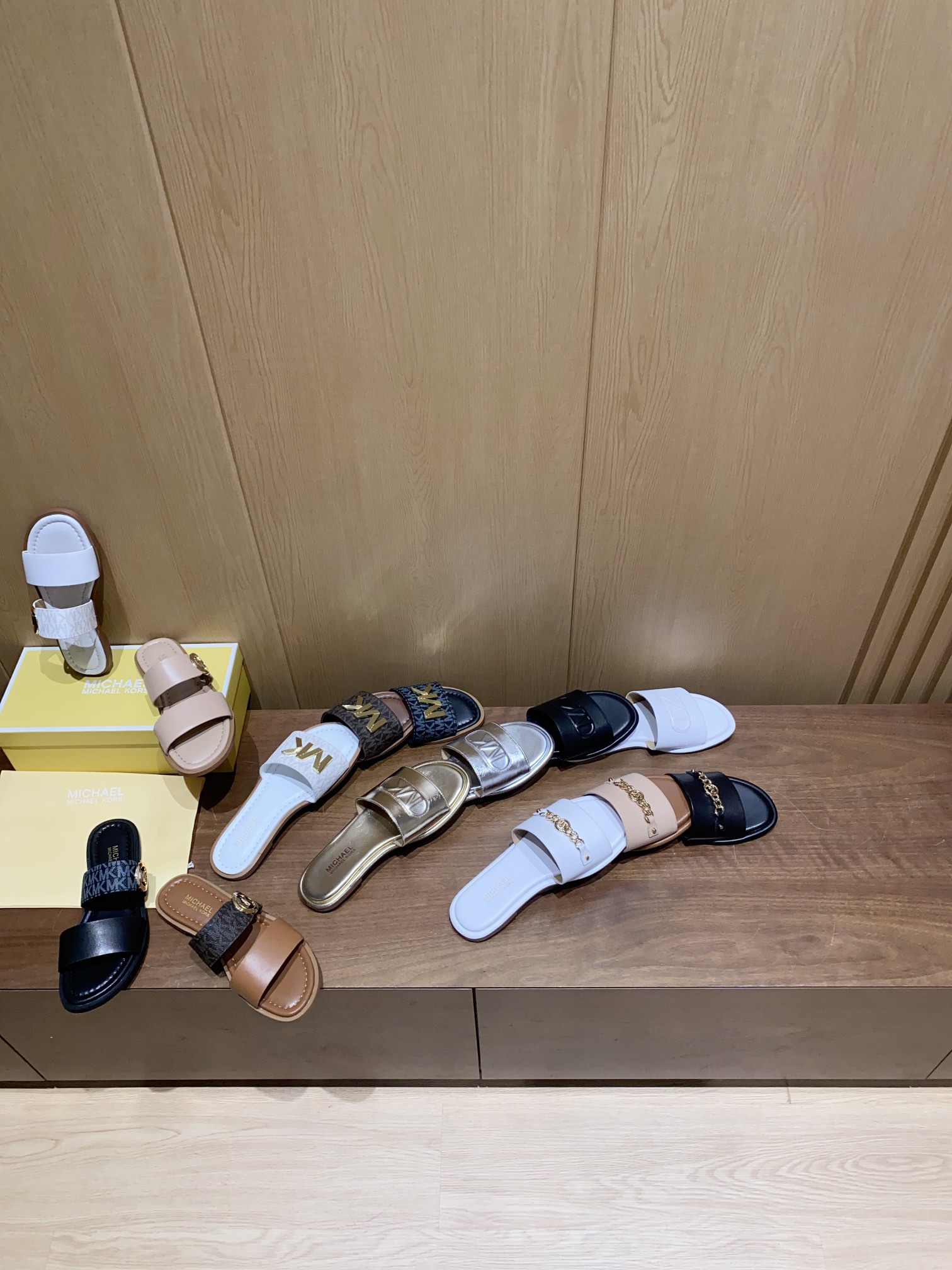 NO:232733,Color combination picture 14 color official website synchronous update, slippers, slippers19860909颜色组合图14色官网同步更新,拖鞋,slippers,Women's Shoes