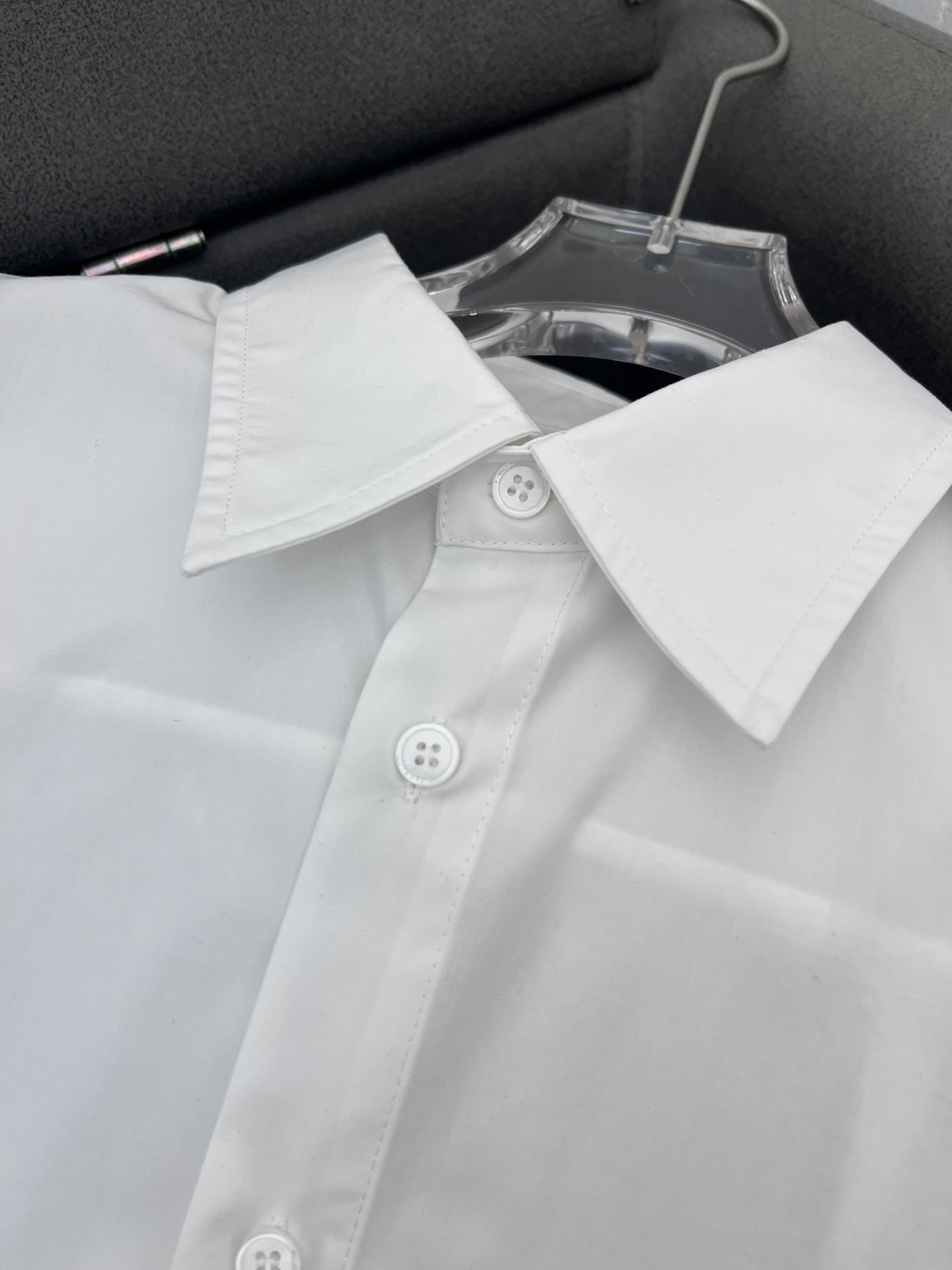 “ThomBrowne’s T.B. School High-End Women’s Suit Set with Cotton Fabric” - 图片 5