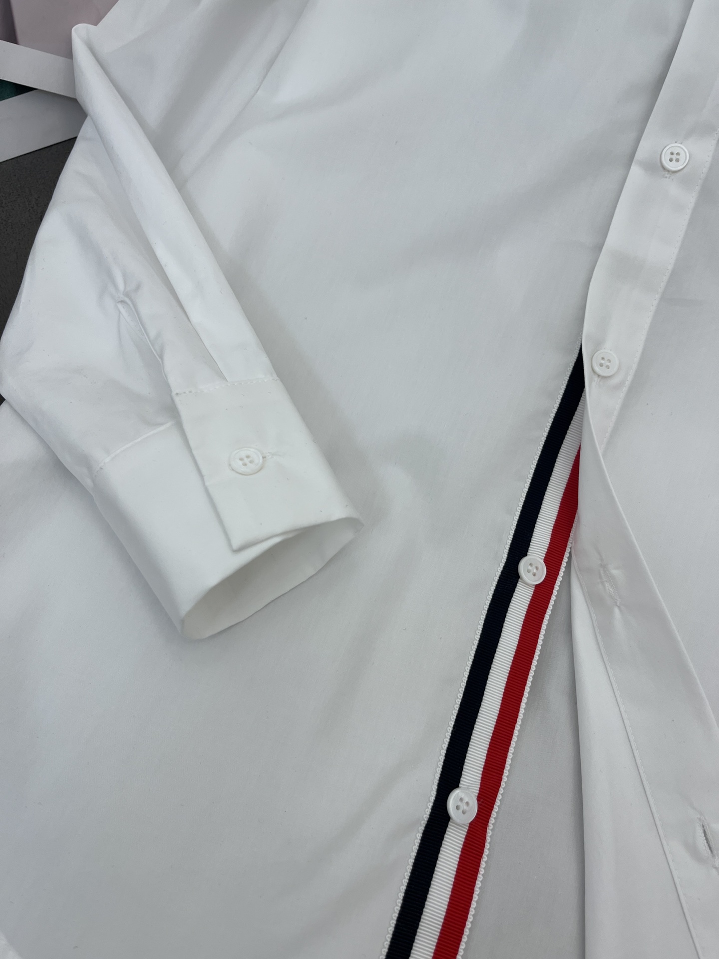 “ThomBrowne’s T.B. School High-End Women’s Suit Set with Cotton Fabric” - 图片 4