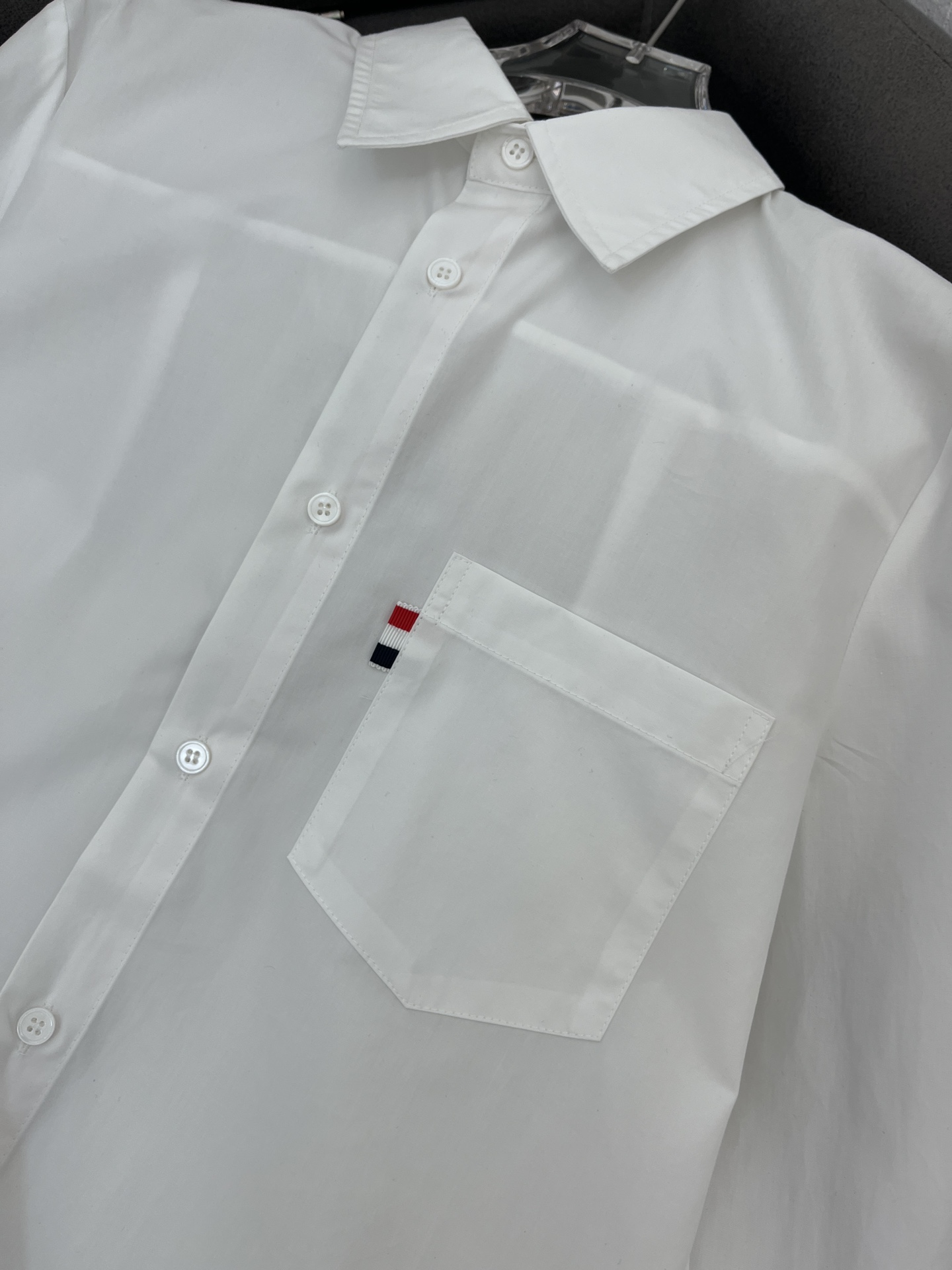 “ThomBrowne’s T.B. School High-End Women’s Suit Set with Cotton Fabric” - 图片 6