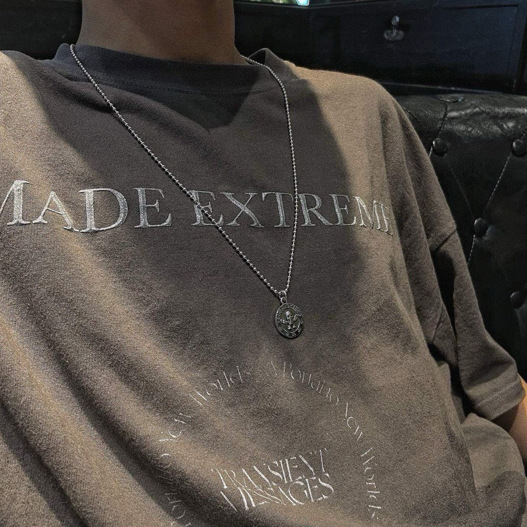 NO:105046,[New product is on the shelves] Croxin Foti round brand necklace is a very easy to match. Consistent zp sterling silver 925 material, same style for men and women. The size and shape of the coin, the texture is also very unique. Consistent necklace buckle, jewelry quality, chrome hearts, necklace, pure silver19860909【新品上架】 克罗心Foti圆牌项链 非常好搭配的一款 一致zp纯银925材质,男女同款 硬币大小形状,质感做旧也很独特 对版的一致项链扣,饰品精品,chrome hearts,necklace,pure silver,Jewelry