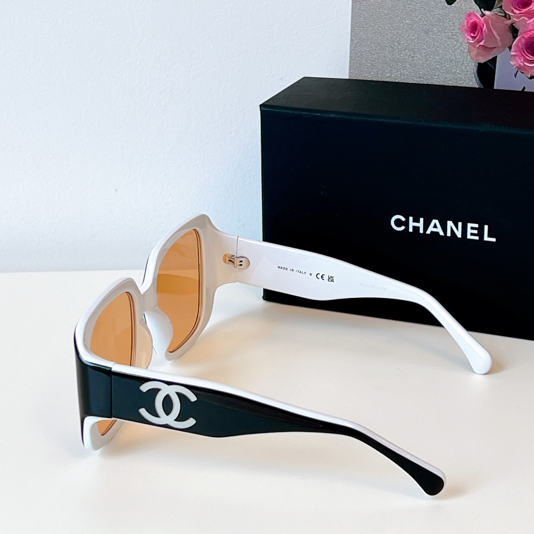  新品拼色墨镜
CHANEL 度假神器⛱️
MOD： 6069
SIZE：55口20-135
🔝🔝