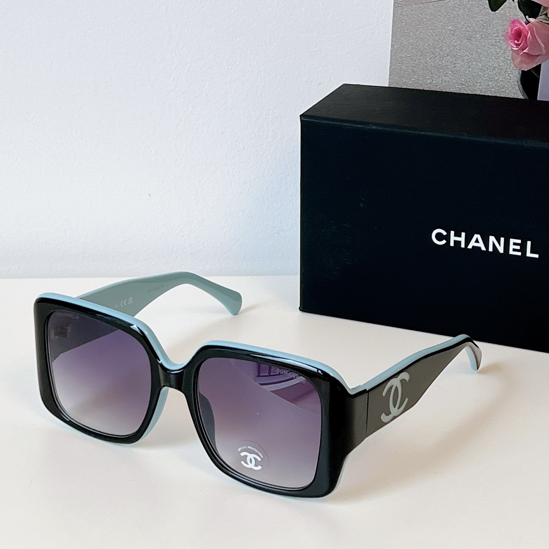  新品拼色墨镜
CHANEL 度假神器⛱️
MOD： 6069
SIZE：55口20-135
🔝🔝