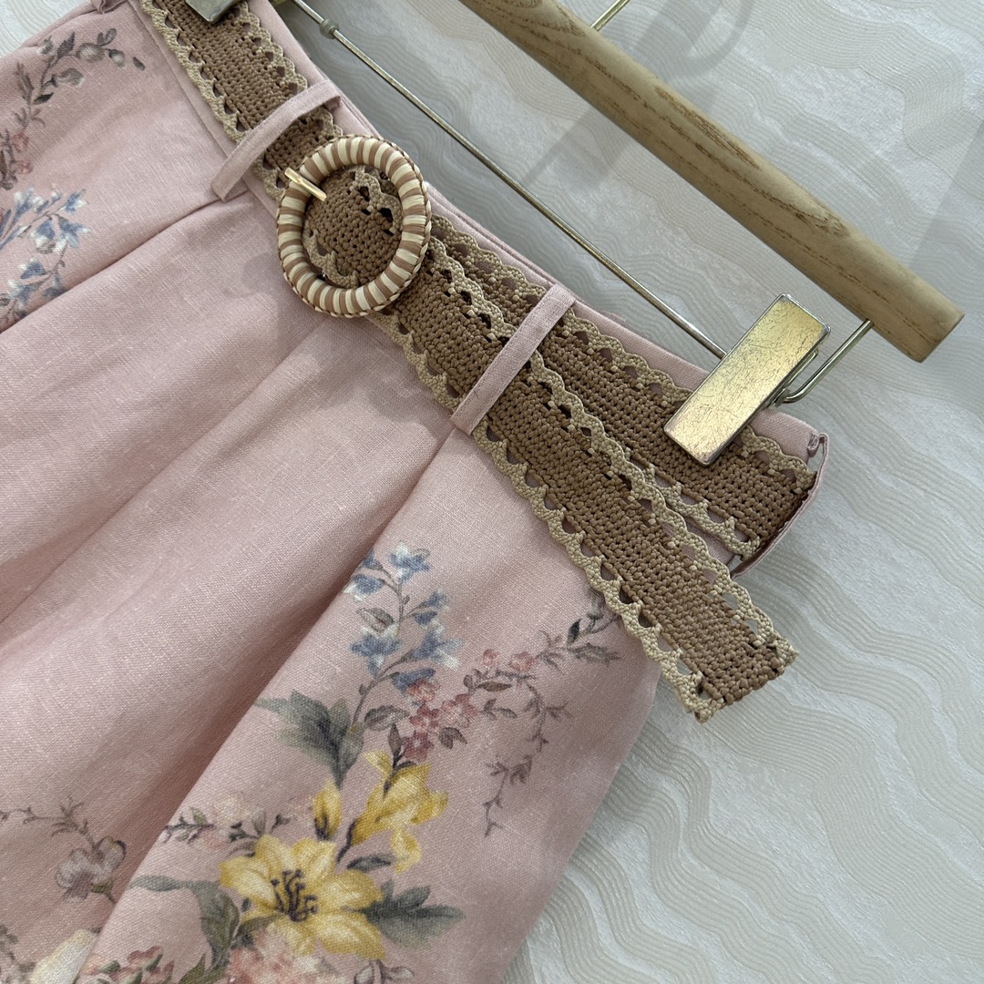 独家首发💋高端原单品质，zm度假风💗白富美必入高级亚麻棉高腰短裤！全定位印花立体裁片，配送藤条编织腰带，