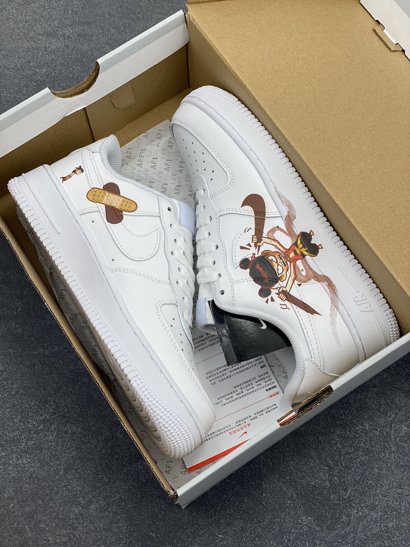 图片[9]-Nike Air Force 1 Low 空军一号低帮运动休闲板鞋 原楦头原纸板 打造纯正空军版型 专注外贸渠道 全掌内置蜂窝气垫 原盒配件 原厂中底钢印、拉帮完美 货号：CW2288-111 尺码：36 36.5 37.5 38 38.5 39 40 40.5 41 42 42.5 43 44 44.5 45-选品中心