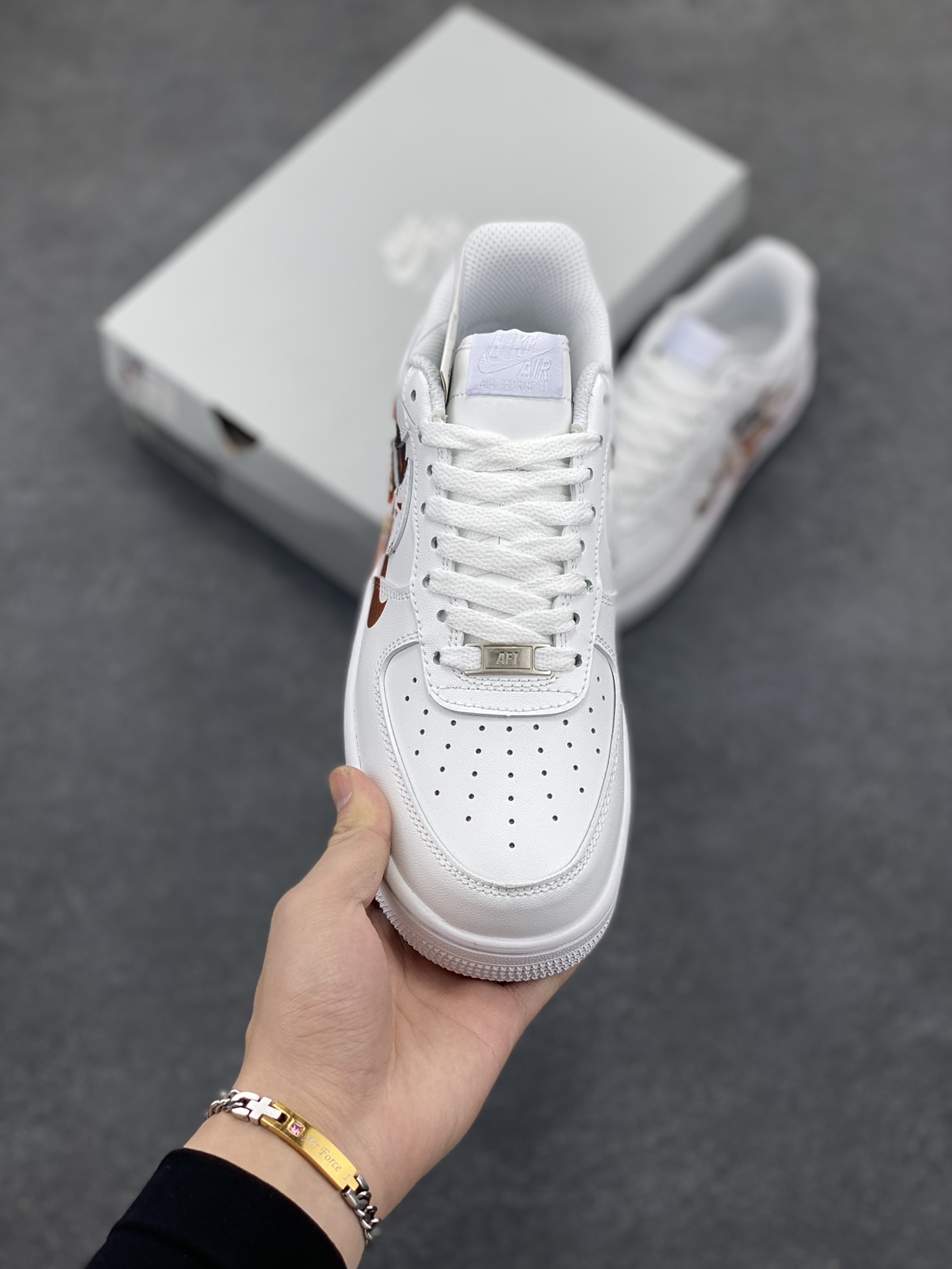 图片[2]-Nike Air Force 1 Low 空军一号低帮运动休闲板鞋 原楦头原纸板 打造纯正空军版型 专注外贸渠道 全掌内置蜂窝气垫 原盒配件 原厂中底钢印、拉帮完美 货号：CW2288-111 尺码：36 36.5 37.5 38 38.5 39 40 40.5 41 42 42.5 43 44 44.5 45-选品中心