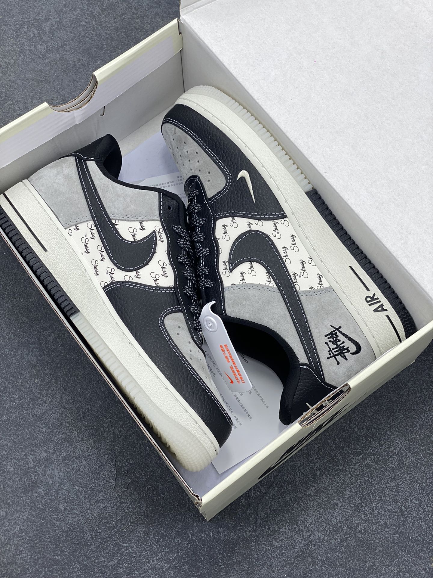 图片[9]-NIke Air Force 1 \’07 Low “斯图西联名——双拼黑荔纹”空军一号 低帮 运动鞋 休闲鞋 折边针车 工艺难度大 原楦头原纸板 原装鞋盒 定制五金配件 内置全掌气垫 原厂鞋底 货号：CH6336-518 尺码：36 36.5 37.5 38 38.5 39 40 40.5 41 42 42.5 43 44 44.5 45-选品中心