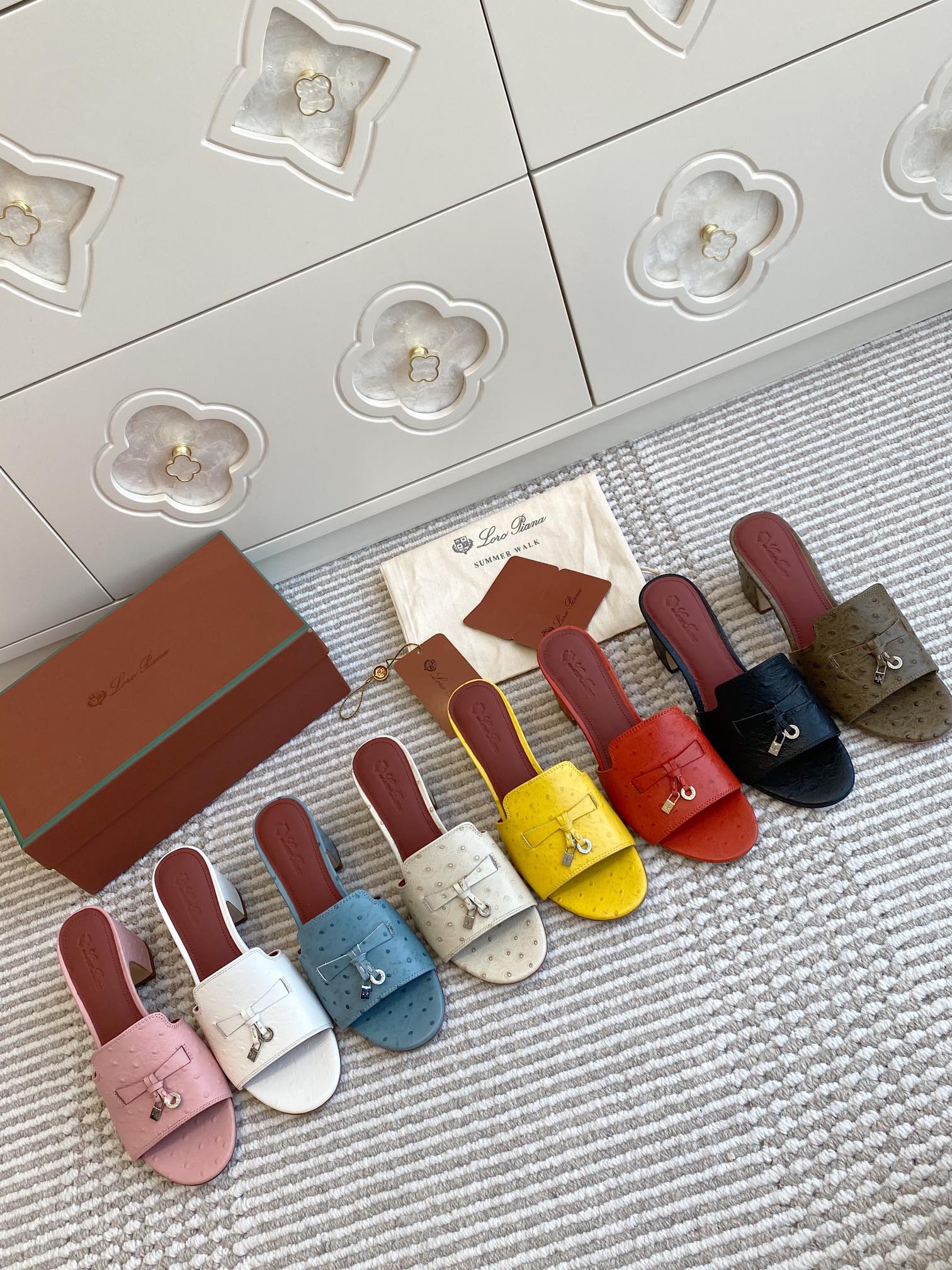 NO:164671,————L·Ostrich pattern thick heel slippers·35-42, slippers, loro piana, slippers19860909————L·鸵鸟纹粗跟拖鞋·35-42,拖鞋,loro piana,slippers,Women's Shoes