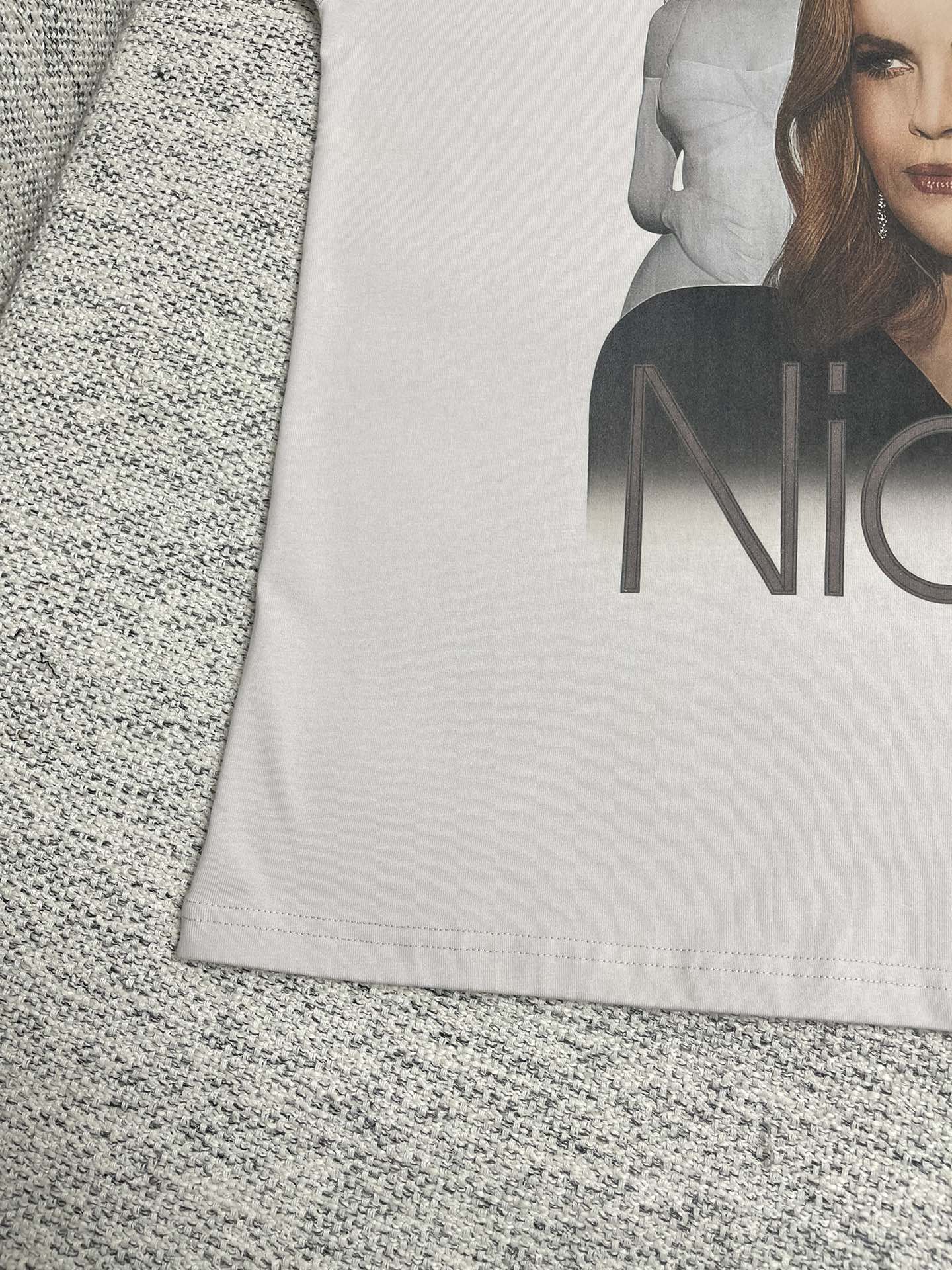 Balenciaga Nicole Kidman Photo Print Crew Neck Tee - Limited Edition 7 i1739814244 8476 5