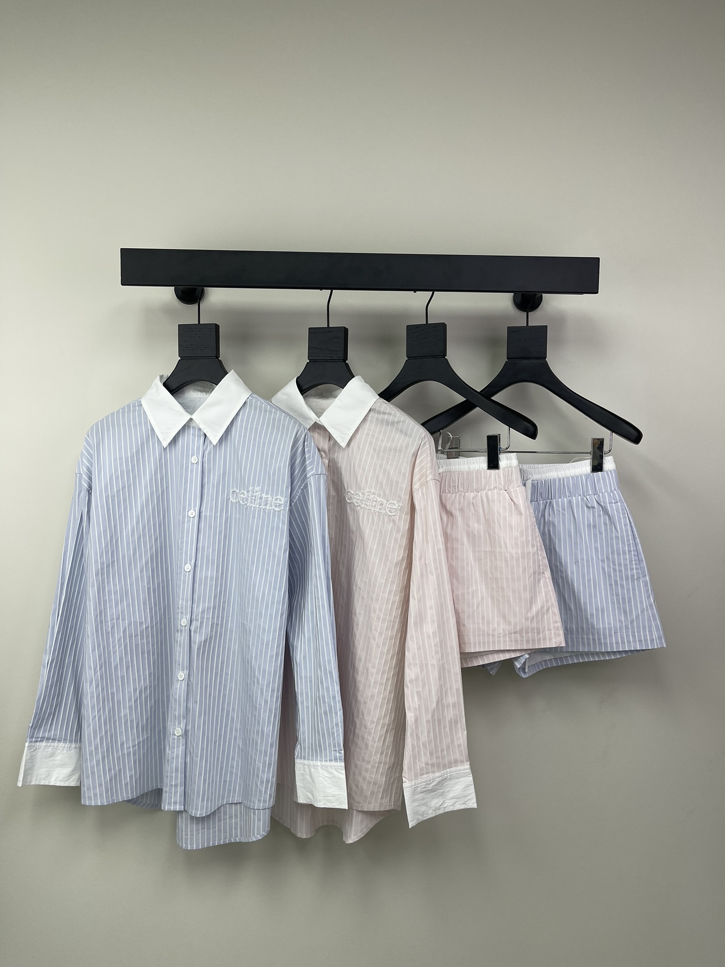 NO:309135,Cline*25 early spring new original custom design contrast embroidered lapel striped shirt long sleeve loose sun protection jacket   elastic waist splicing shorts suit Korean college style lazy two-piece set/color gray and white strip pink white strip blue and white strip SML one, shorts, jackets & coats,shirts,alexander wang19860909Cline*25早春新款原创定制设计撞色刺绣翻领条纹衬衫长袖宽松防晒外套 松紧腰拼接短裤套装韩系学院风慵懒两件套/颜色灰白条 粉白条 蓝白条SML 一,,shorts,jackets & coats,shirts,alexander wang,Women's clothing