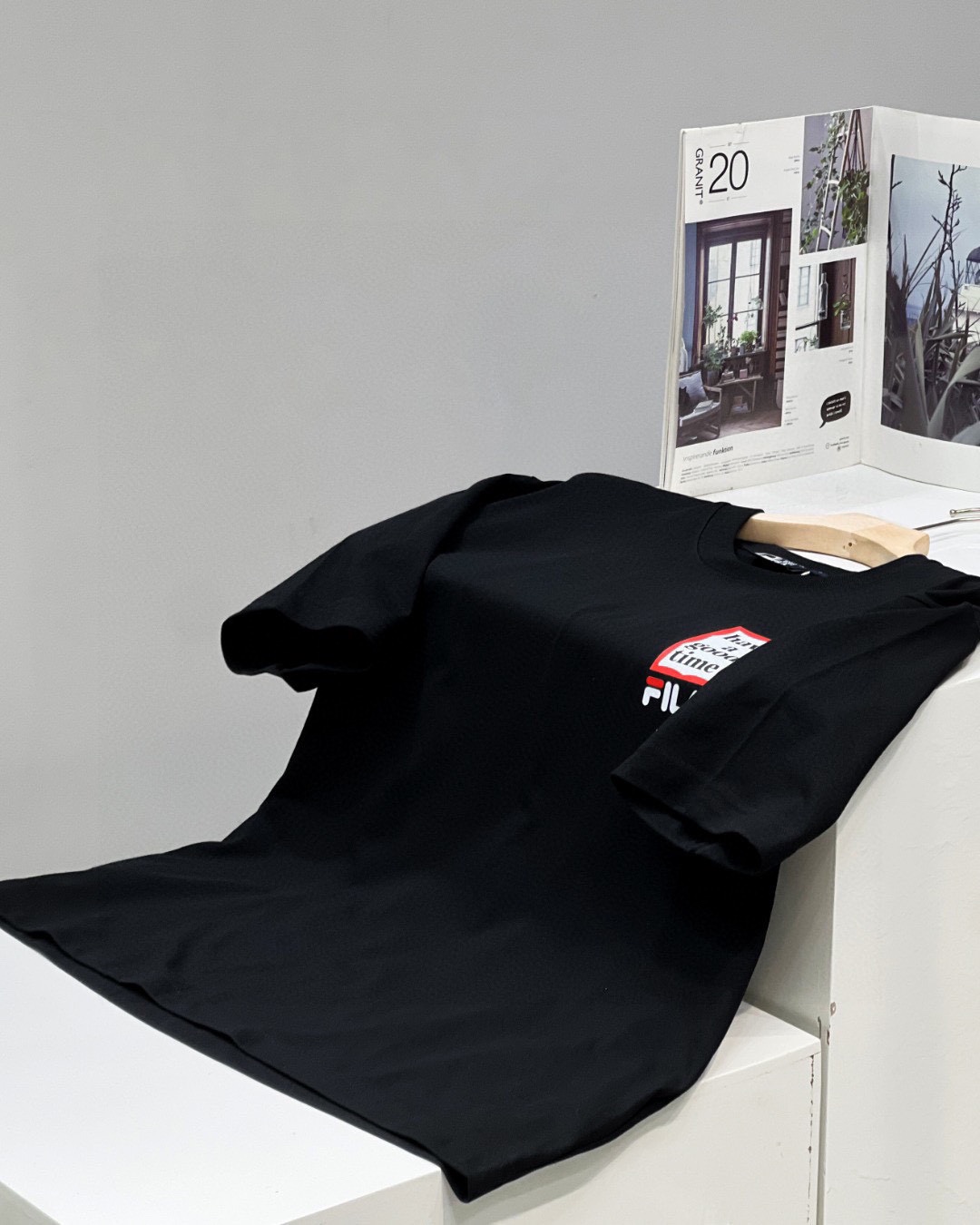 Alternative view of T-Shirt C355 09363