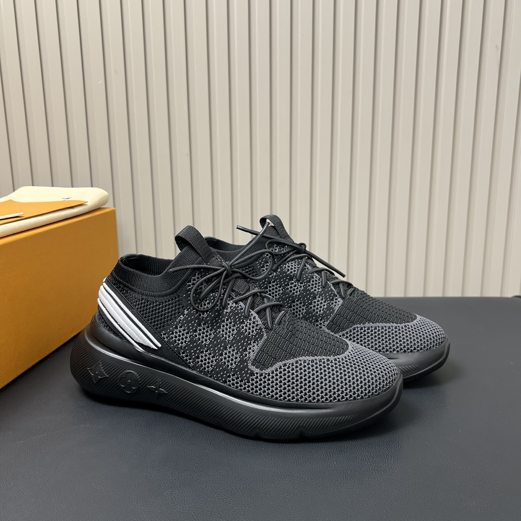Talla: 39- 44 (38.45.46 bajo pedidoSin cambios ni devoluciones) Zapatillas L Home SHOW UPLa zapatill