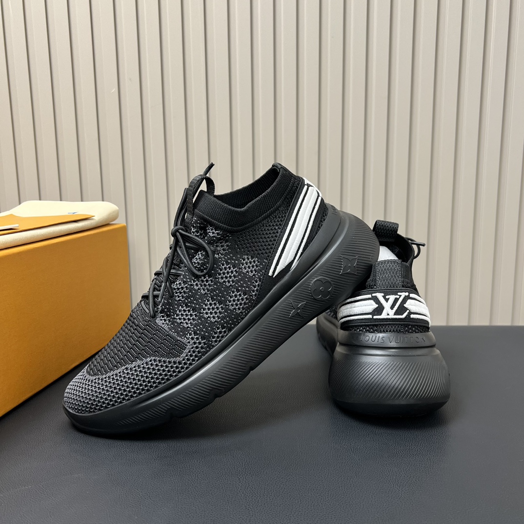 Talla: 39- 44 (38.45.46 bajo pedidoSin cambios ni devoluciones) Zapatillas L Home SHOW UPLa zapatill