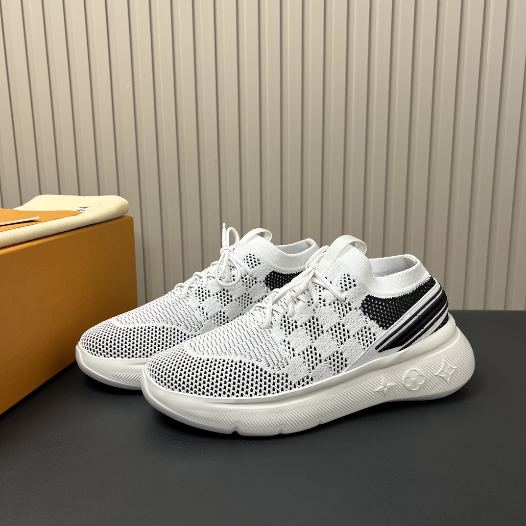 Talla: 39- 44 (38.45.46 bajo pedidoSin cambios ni devoluciones) Zapatillas L Home SHOW UPLa zapatill