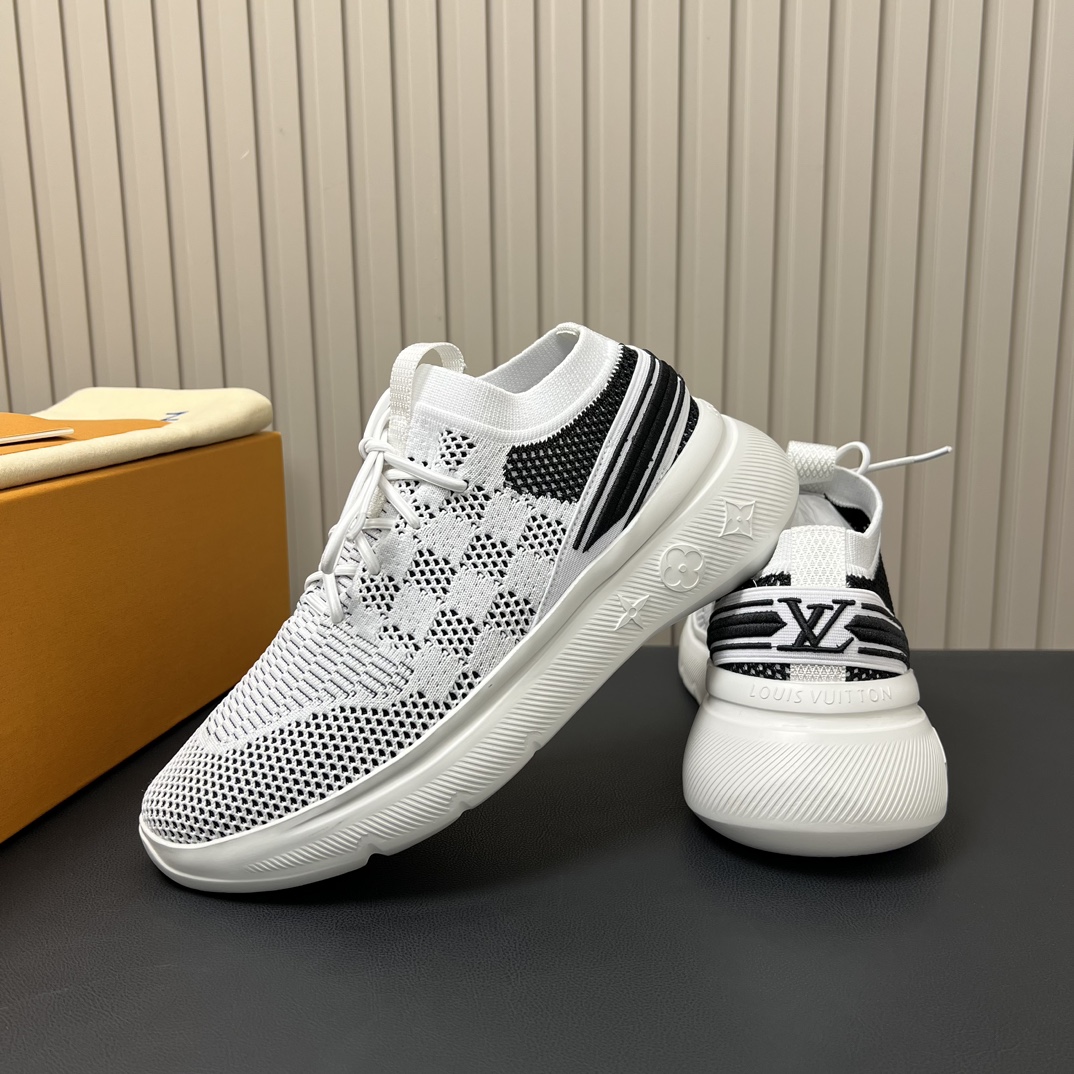Talla: 39- 44 (38.45.46 bajo pedidoSin cambios ni devoluciones) Zapatillas L Home SHOW UPLa zapatill