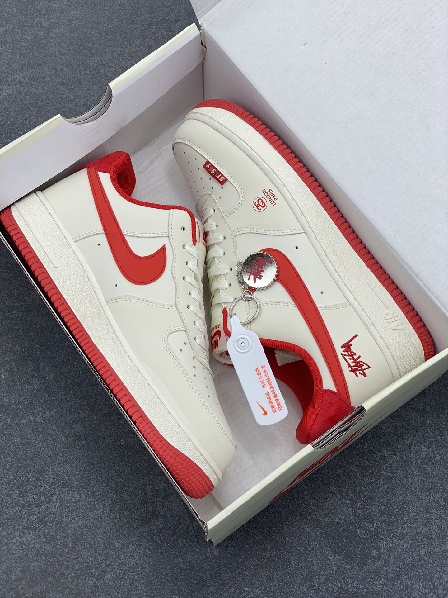 图片[9]-NIke Air Force 1 \’07 Low “斯图西联名——米白深橙”空军一号 低帮 运动鞋 休闲鞋 折边针车 工艺难度大 原楦头原纸板 原装鞋盒 定制五金配件 内置全掌气垫 原厂鞋底 货号：DF0188-031 尺码：36 36.5 37.5 38 38.5 39 40 40.5 41 42 42.5 43 44 44.5 45-选品中心