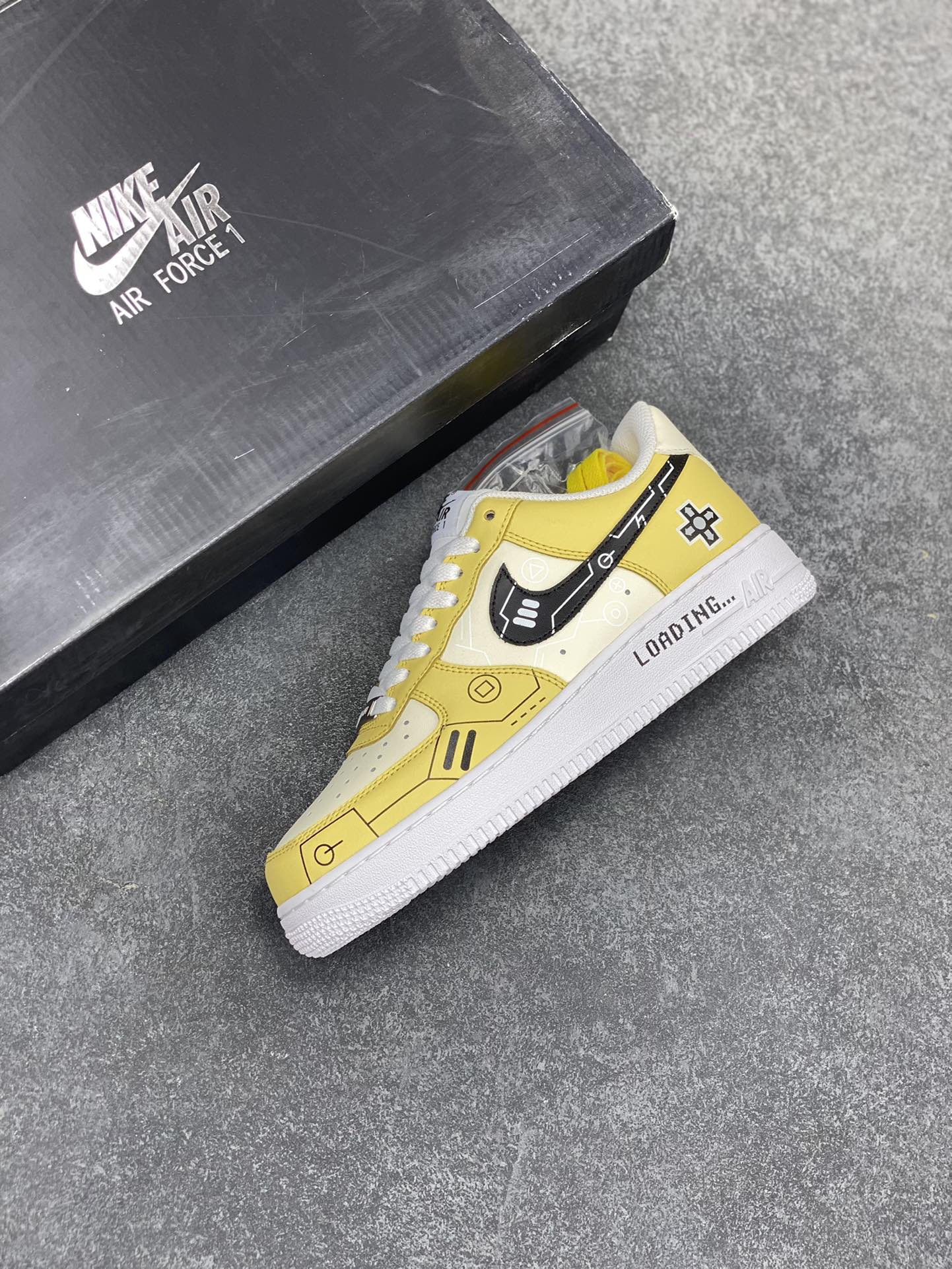 图片[7]-PS5电玩主题Nike Air Force 1 Low’07 柠檬黄 空军一号低帮休闲板鞋 定制皮料 原楦原纸板 纯正空军版型 内置全掌气垫 货号：CW2288-113 尺码：36 36.5 37.5 38 38.5 39 40 40.5 41 42 42.5 43 44 44.5 45-选品中心