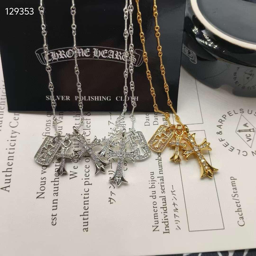 NO:105153,[Must-have items for Crow Heart Fashioners] Thirty-cross pendant necklace, diamond-smoothed, double-sided wearable, freely disassembled, so beautiful. Wear it and explode the whole street, jewelry quality, chrome hearts, necklace19860909【克罗心潮人必备单品】三十字架吊坠项链,钻面光面,双面可佩戴,自由拆卸,太好看了 戴上它炸了整条街,饰品精品,chrome hearts,necklace,Jewelry
