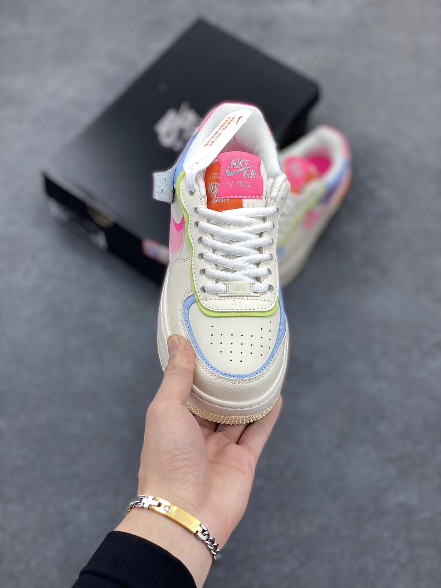 图片[2]-NK Air Force 1 Shadow 轻量增高低帮百搭板鞋\”拼接马卡龙\” 全新少女系解构主义设计双层轻量EVA发泡中底+防滑RB橡胶外圈底鞋底 原楦头原纸板 打造纯正空军版型 专注外贸渠道 全掌内置蜂窝气垫 原盒配件 原厂中底钢印、拉帮完美 货号：CU3012-104 尺码：35.5 36 36.5 37.5 38 38.5 39 40-选品中心