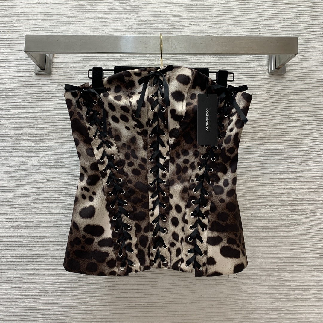 NO:309326,Model number D584 Dolce & Gabbana DGSKIM* co-branded model, fashionable and sexy leopard print perforated straps waisted corset strap top!  (M size bust 84, waist 72, clothing length 44), Dolce & Gabbana, alexander wang19860909款号D584 杜嘉班纳DGSKIM*联名款 时尚性感豹纹印花穿孔绑带束腰紧身胸衣抹胸背心上衣！（M码胸围84,腰围72,衣长44）,,Dolce&Gabbana,alexander wang,Women's clothing