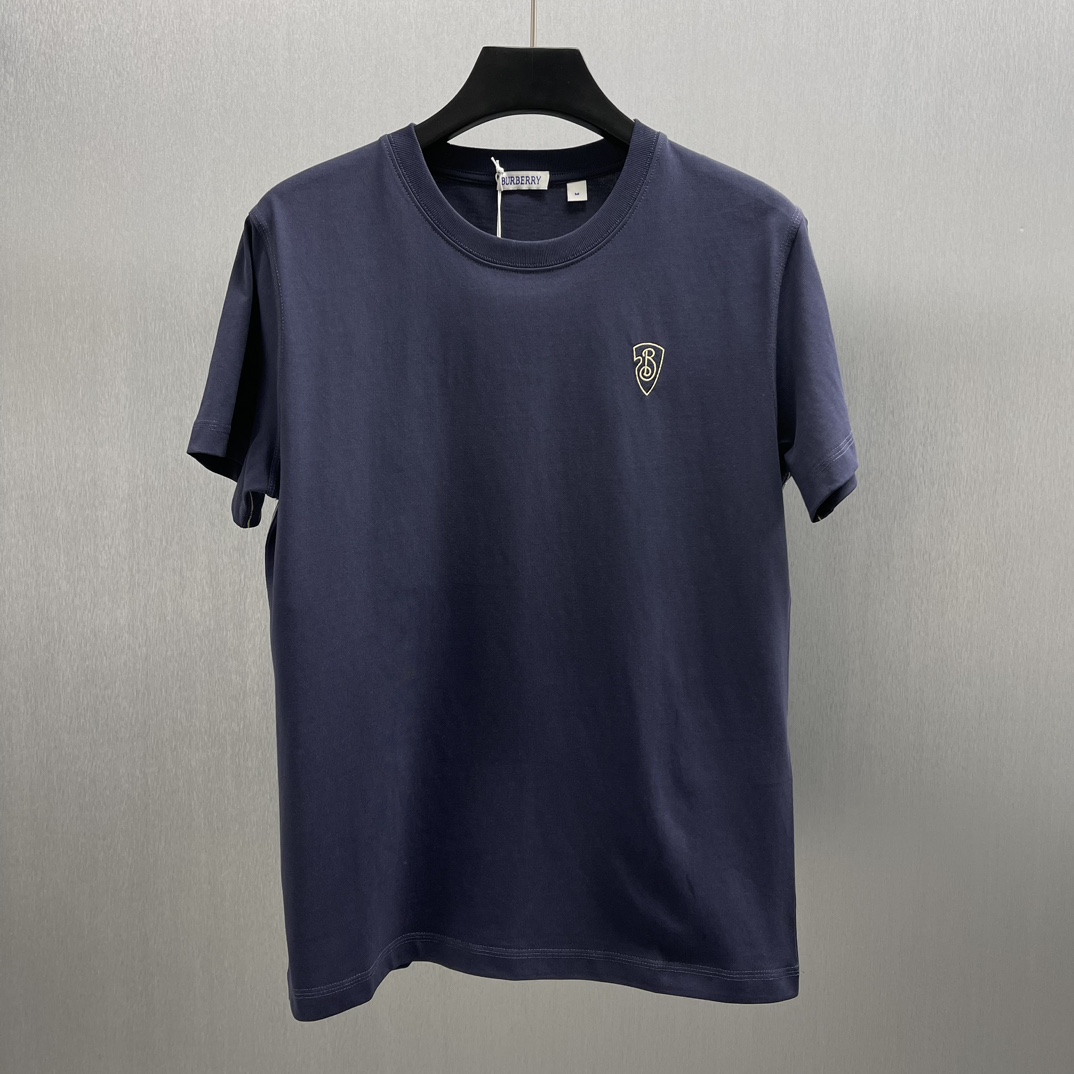 🧧BBR Camisa de manga corta con escudo en forma de B bordada Talla: S-XL Descripción del producto Camiseta de algodón d…