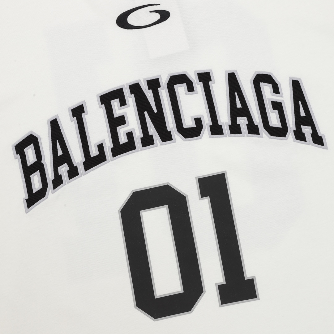 Balenciaga/巴黎世家 新款刺绣01号篮球长袖球服 前面刺绣釆用田岛绣花机刺绣加印花