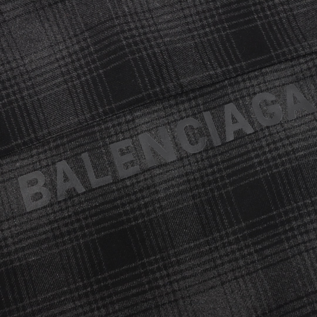 balenciaga巴黎世家羊毛混纺格纹衬衣外套
