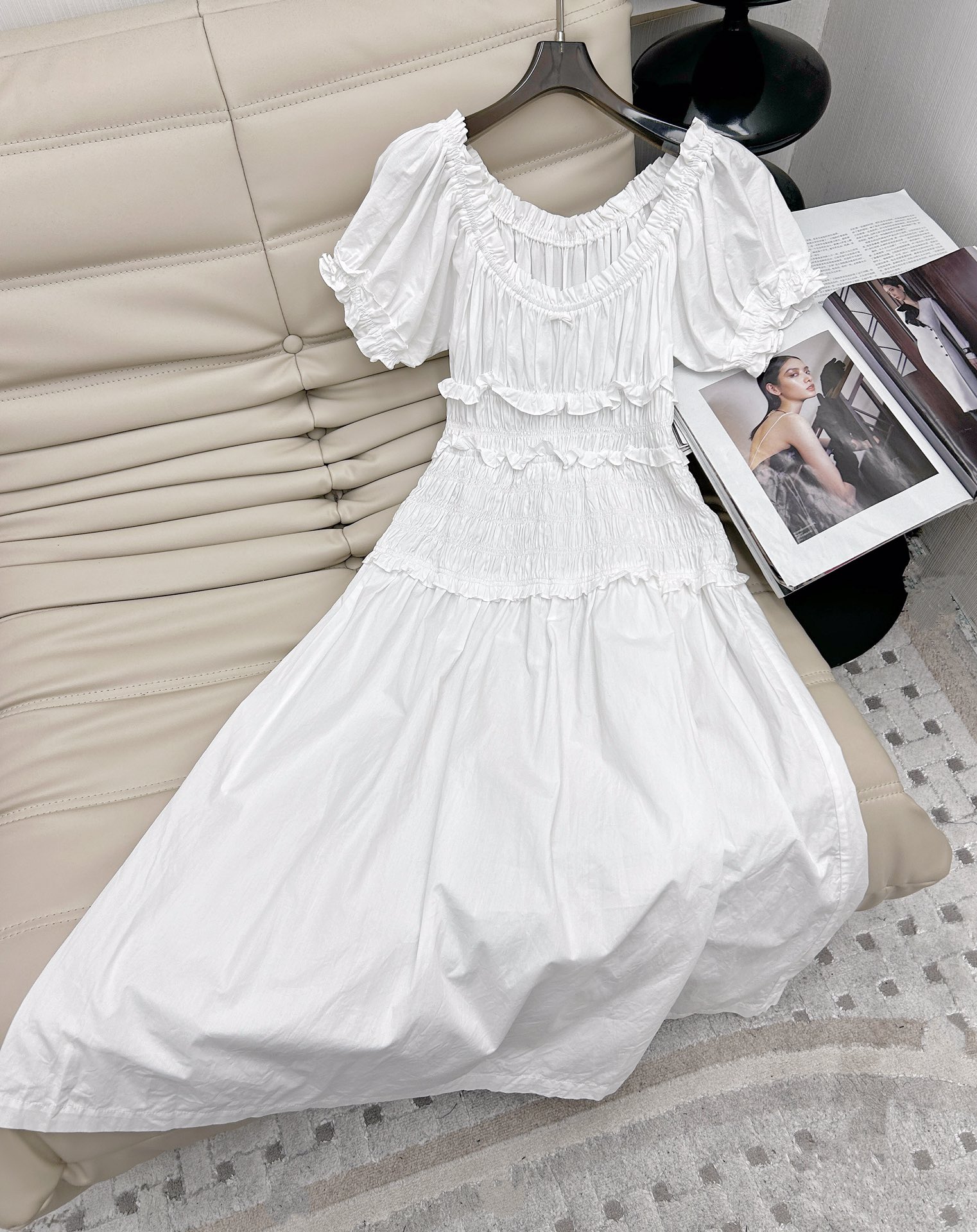 NO:309250,New sweet puff sleeve waist-hugging dress imported cotton material elastic waist design to make it slim and cover the flesh, puff sleeve embellishment sweet and elegant, the upper body looks very beautiful and beautiful. 3 colors SML, skirts, alexander wang19860909新款甜美泡泡袖收腰连衣裙 进口棉材质 松紧腰设计显瘦遮肉,泡泡袖点缀 甜美优雅,上身非常好看漂亮.3色 SML,,skirts,alexander wang,Women's clothing