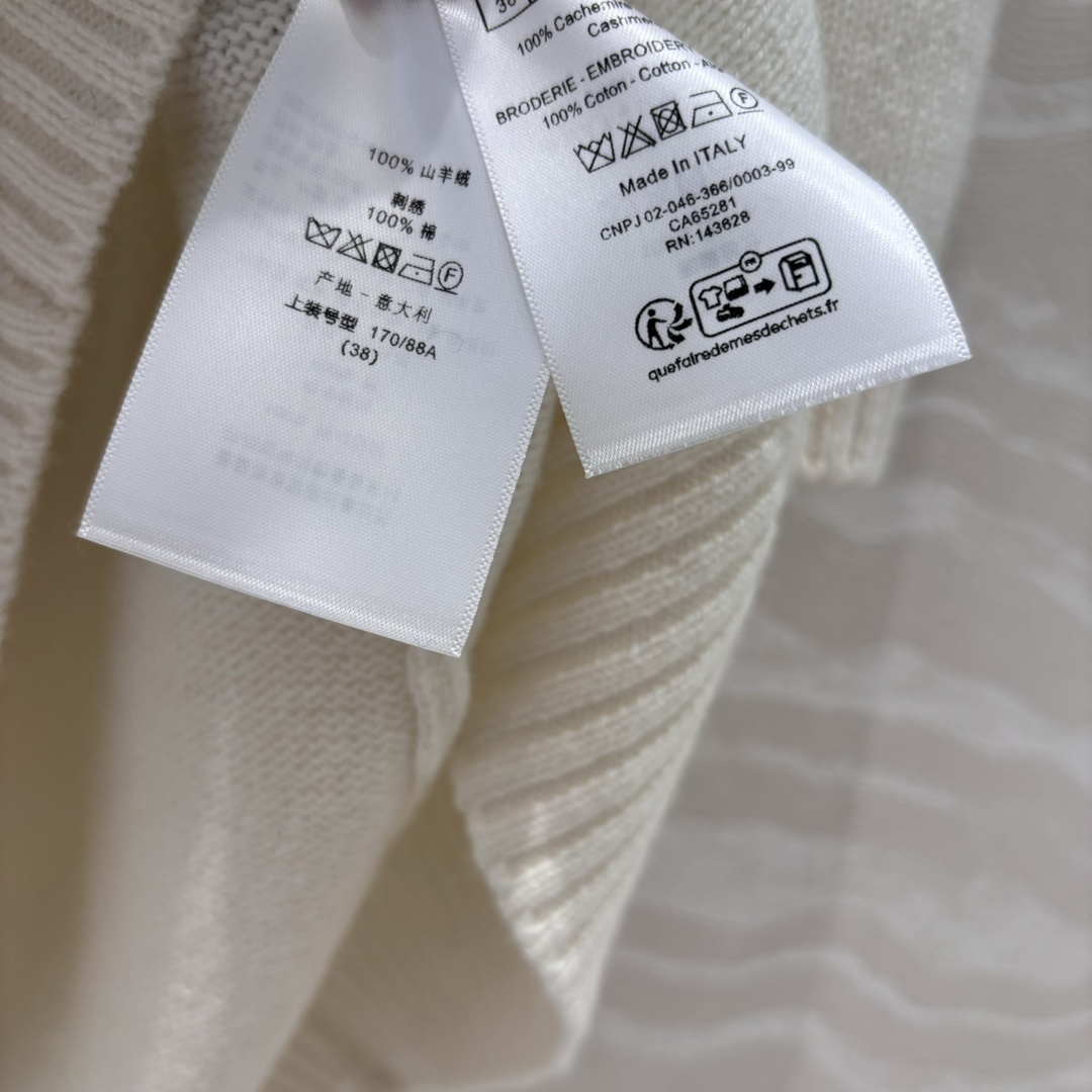 高端原单品质🖤认准我家品质MissD*25s早春情人节💘限定新品！蝴蝶🦋羊绒短袖毛衣！进口100%羊绒纱