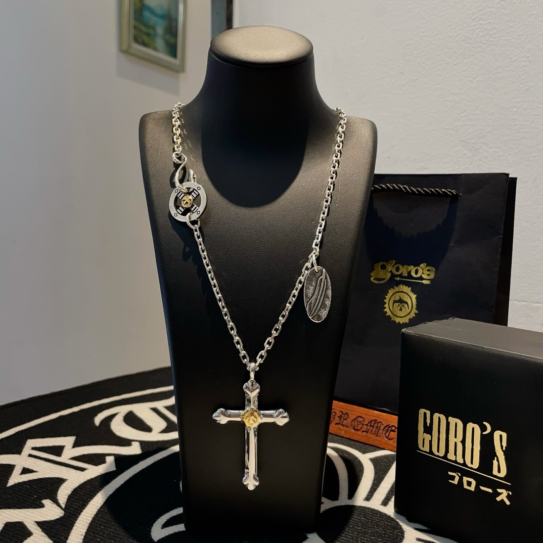 NO:105214,[New Products are on the Shelves] Goro’s Takahashi Goro Cross Eagle Pendant, Takahashi Classic Necklace, Top Version, Accepted Exclusive Shooting, Focus on the High-end Market, Kuaishou/ins/Xiaohongshu popular models, absolutely different from the ordinary version!  The details of the picture product are consistent with ZP!  Original production process, precision quality, purely handmade, authentic model opening, fashion essentials, both men and women can wear, same couple style, rock punk silver style, retro elements, trendy and versatile, same style on the official website, fine jewelry, necklace19860909【新品上架】Goro’s高桥吾郎十字架老鹰吊坠,高桥经典项链,顶级版本,认准独家拍摄,主攻高端市场 ,快手/ins/小红书热门款,绝对区别普通版本！图片产品细节与ZP一致！原版制作工艺 精工品质 纯手工打造 ～正品开模潮流时尚必备 男女均可佩戴 情侣款同款 摇滚朋克泰银风格 复古元素 潮流百搭 官网同款,饰品精品,necklace,Jewelry