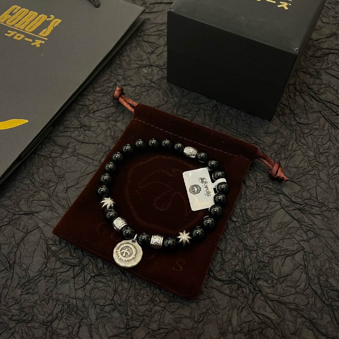 NO:105201,[New Products are on the Shelves] Goro Takahashi Goro Black Agate Small Silver Medal Bracelet, Top Version, Accept Exclusive Shooting, Mainly Attack on the High-end Market, Absolutely Different from the Ordinary Version!  The details of the picture product are consistent with ZP!  Original production process, precision quality, purely handmade, authentic model opening, fashion essentials, both men and women can wear, same couple style, rock punk silver style, retro elements, trendy and versatile, same style on the official website, fine jewelry, bracelet19860909批【新品上架】Goro’s高桥吾郎黑玛瑙小银牌手串手链,顶级版本 认准独家拍摄 主攻高端市场 绝对区别普通版本！图片产品细节与ZP一致！原版制作工艺 精工品质 纯手工打造 ～正品开模潮流时尚必备 男女均可佩戴 情侣款同款 摇滚朋克泰银风格 复古元素 潮流百搭 官网同款,饰品精品,bracelet,Jewelry