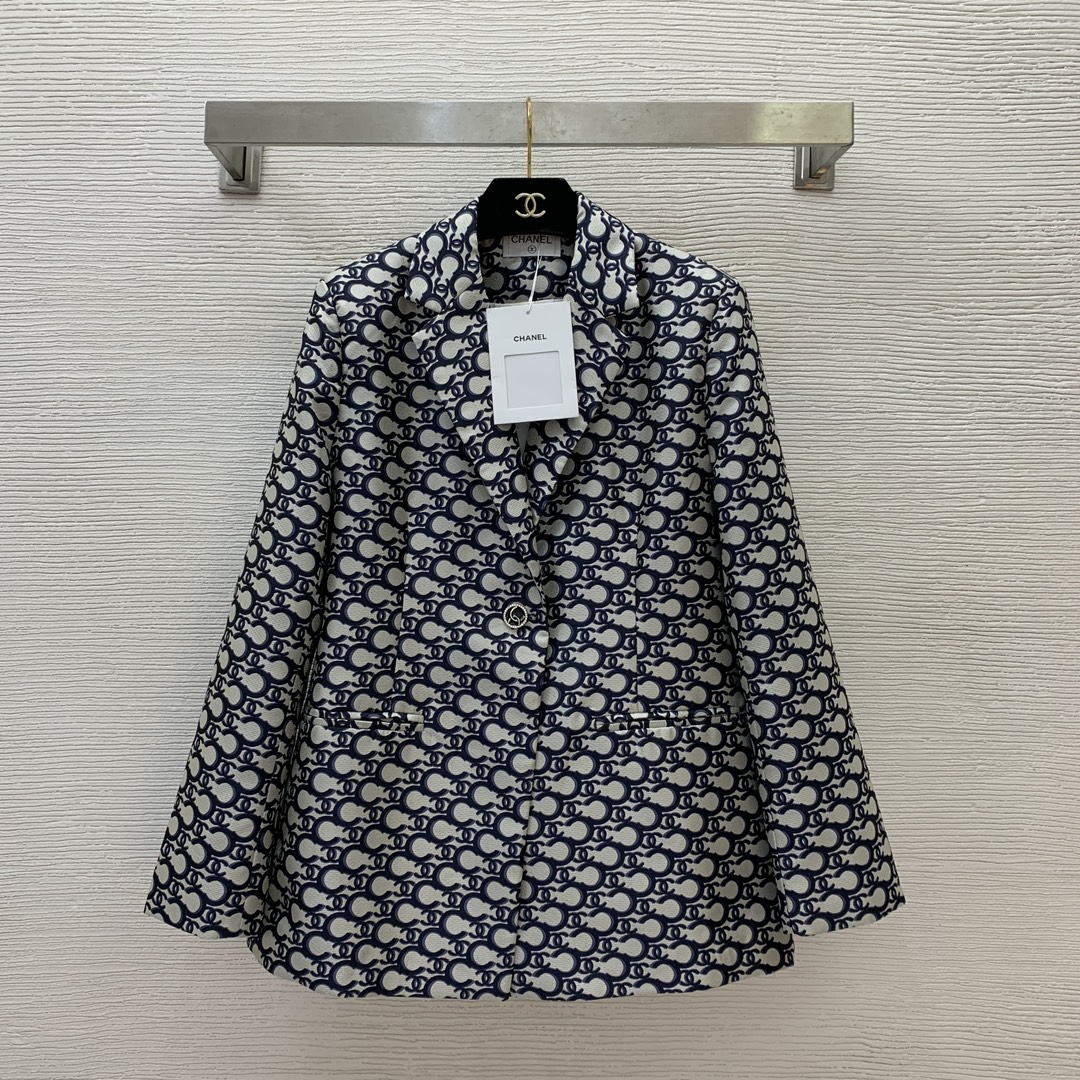 NO:309321,Model number G22038 Chane* new style, double C letter logo print, one buckle, fashionable retro high-end one buckle, slim suit jacket!  Pink, blue, (M size bust 104, sleeve length 59, clothing length 70), Chanel, jackets & coats, business suit, alexander wang19860909款号G22038 Chane*新款 满身双C字母logo印花一粒扣时尚复古高级一粒扣显瘦西装外套！粉色、蓝色、（M码胸围104,袖长59,衣长70）,,chanel,jackets & coats,business suit,alexander wang,Women's clothing