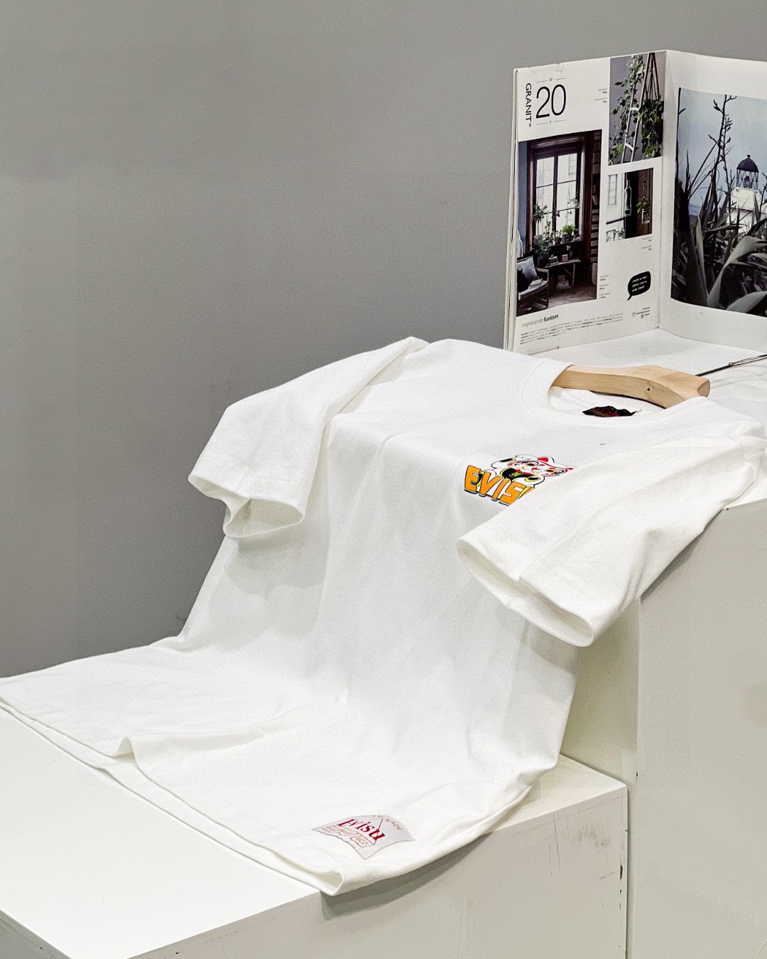 T-Shirt C352 09366