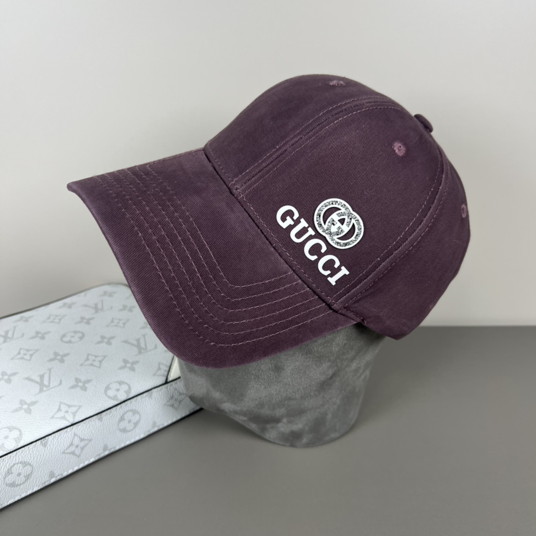 NO:221231,The new product of Guchi baseball cap GUCCI official website, baseball cap, original quality is coming, very exquisite craftsmanship, high-end, atmospheric and up-class!  Low-key luxury, easy to carry!  Run volume!  Hat fisherman hat baseball hat knit hat, hat, gucci, espadrilles, hats19860909古奇棒球帽GUCCI官网新品,棒球帽,原单品质火爆来袭 工艺非常精美 高档大气上档次！低调奢华,方便携带！跑量！帽子渔夫帽棒球帽针织帽,帽子,gucci,espadrilles,hats,hat