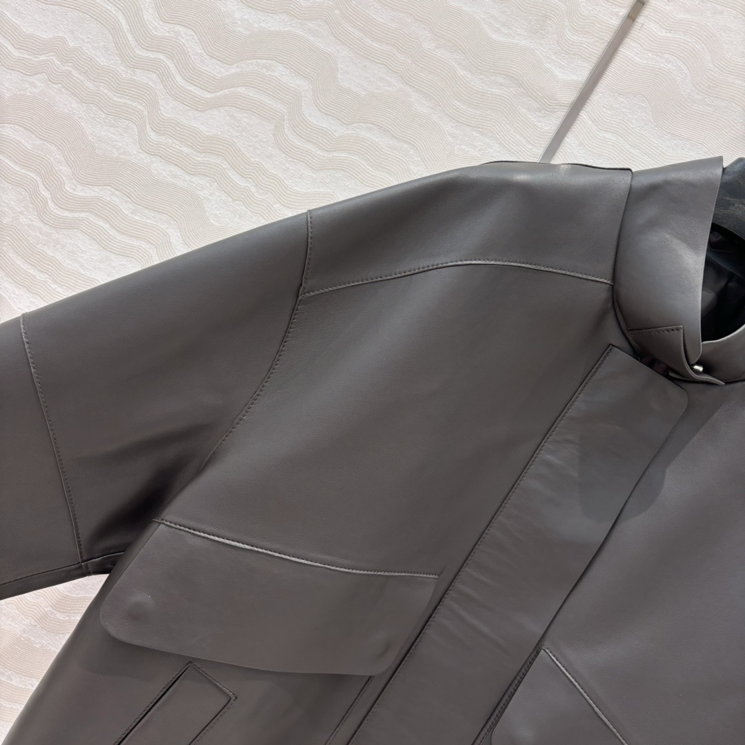 P2139 Women’s Lamb Leather Collar Jacket with High-Quality Dust Bag Control - 图片 3