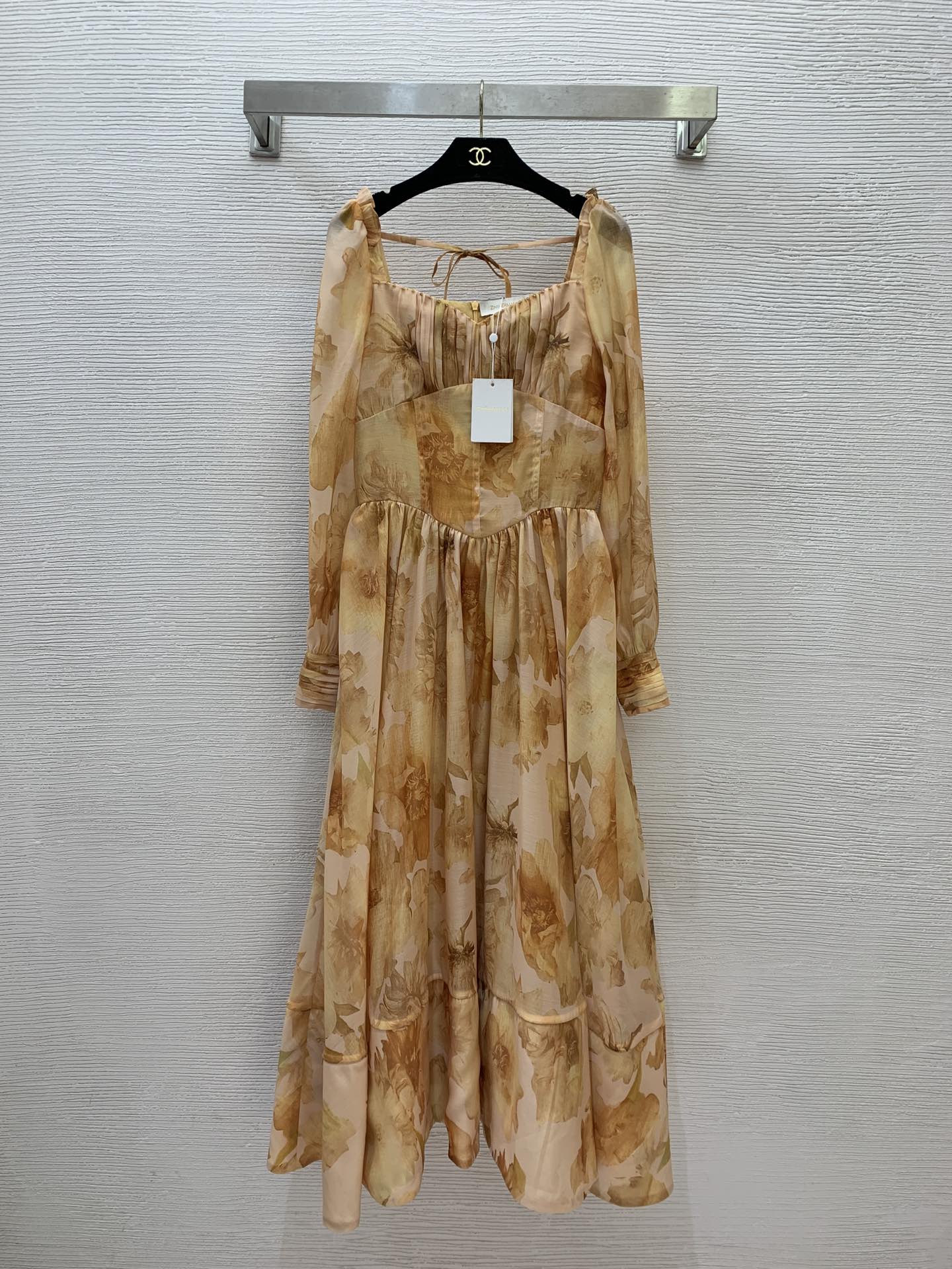 NO:311367,Model number G25022454 ZIMMERMA*N high-end customization of Australian brand, fashionable, age-reducing escaped princess style smudged floral printed square collar long sleeve oversized skirt dress!  (Size S bust 84, rotator sleeve 66, waist 66, skirt length 127), skirts, alexander wang19860909款号G25022454 ZIMMERMA*N兹默曼澳洲品牌高端定制 洋气减龄在逃公主风晕染花卉印花方领长袖超大裙摆连衣裙！（S码胸围84,连肩袖66,腰围66,裙长127）,,skirts,alexander wang,Women's clothing