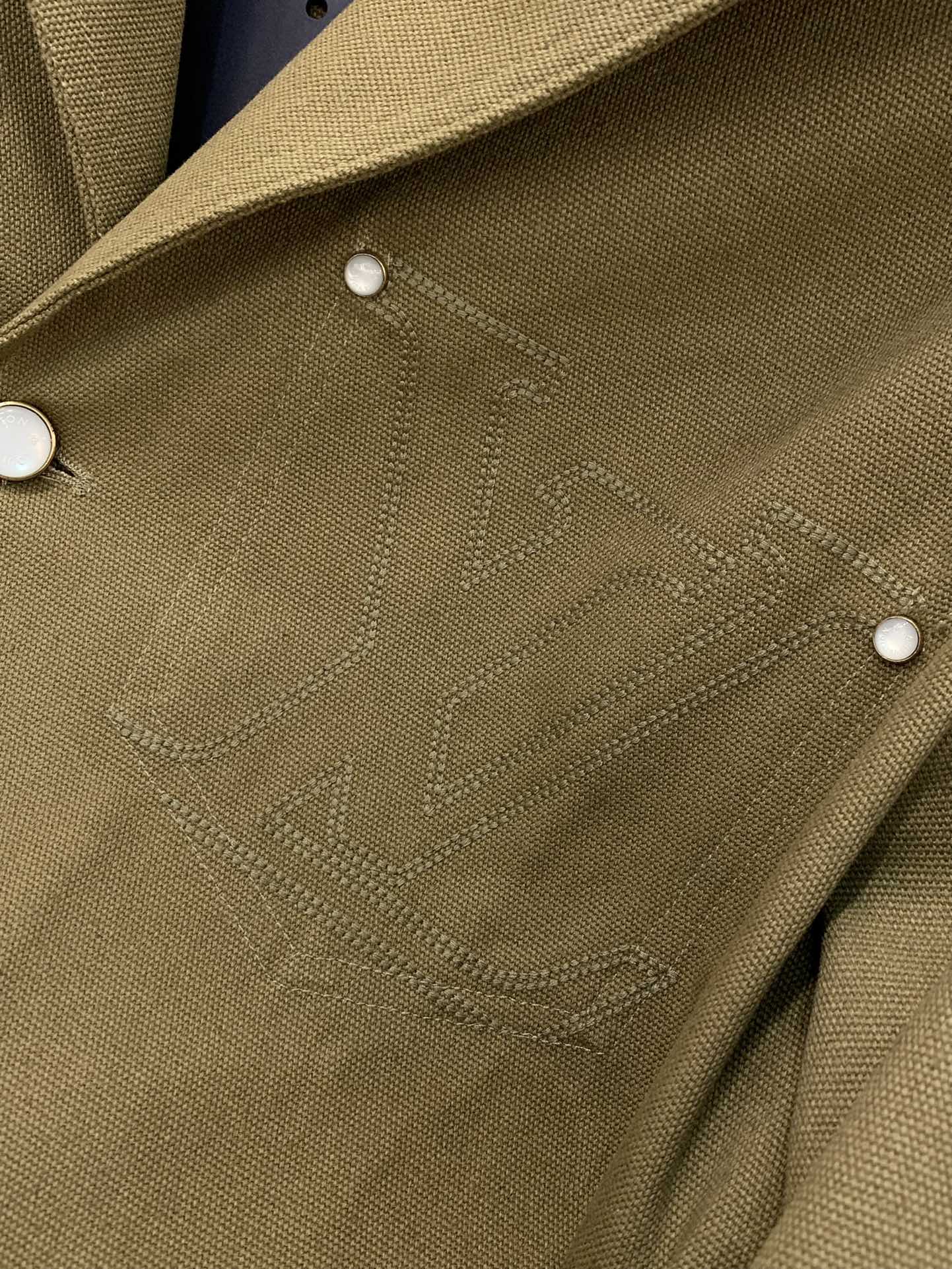 ，LouisVuitton 路易威登，2025春季最新款，专柜同步有售，原单狠货，时尚休闲翻领外套，上身