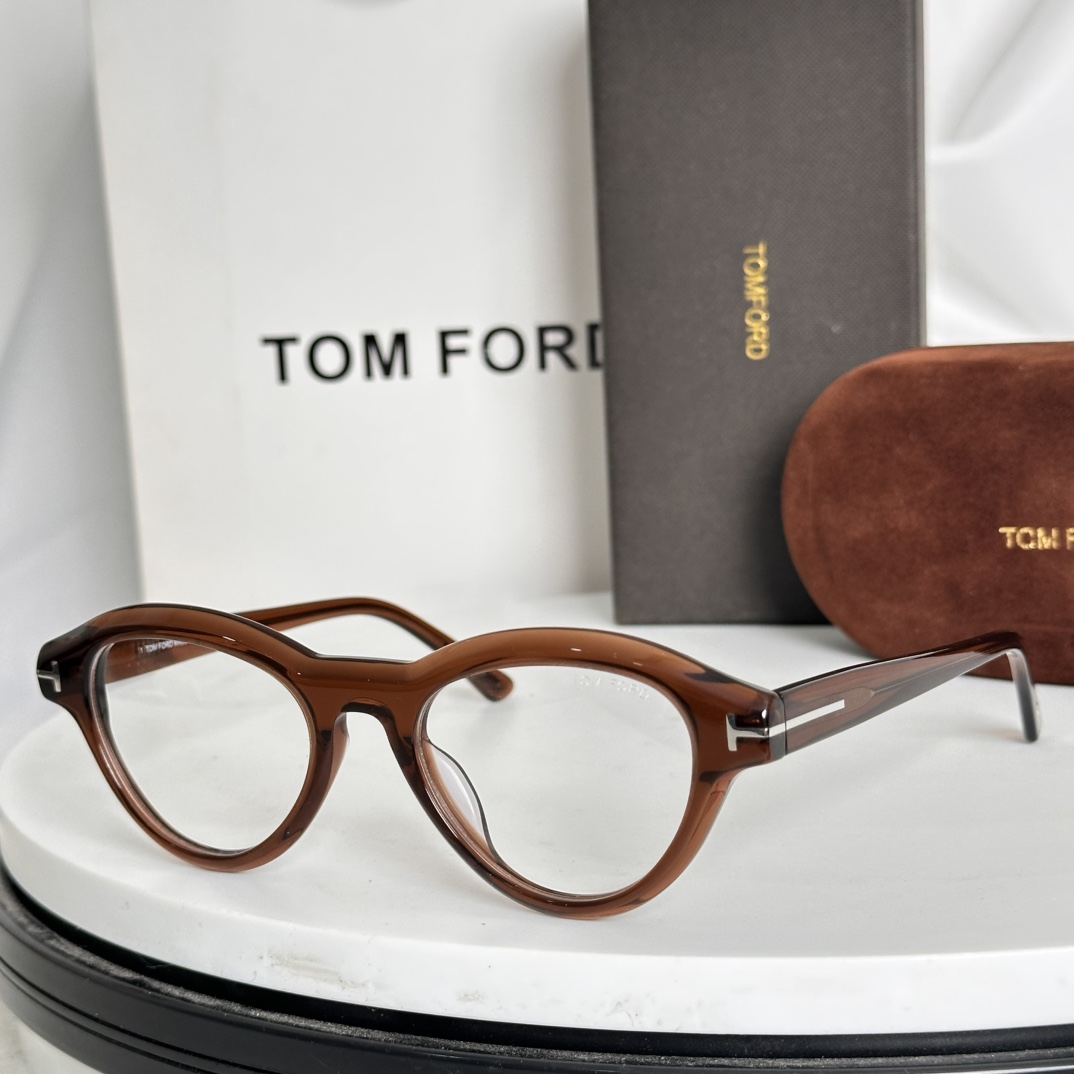  ‼️TOM FOR*
MODEL：FT 5962
SIZE：50口20-145🐻‍❄️
