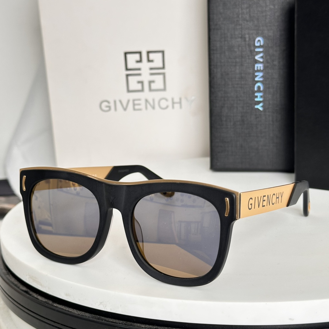  ‼️经典永不过时
GIVENCHY *GV7016
Size53-15-145👍