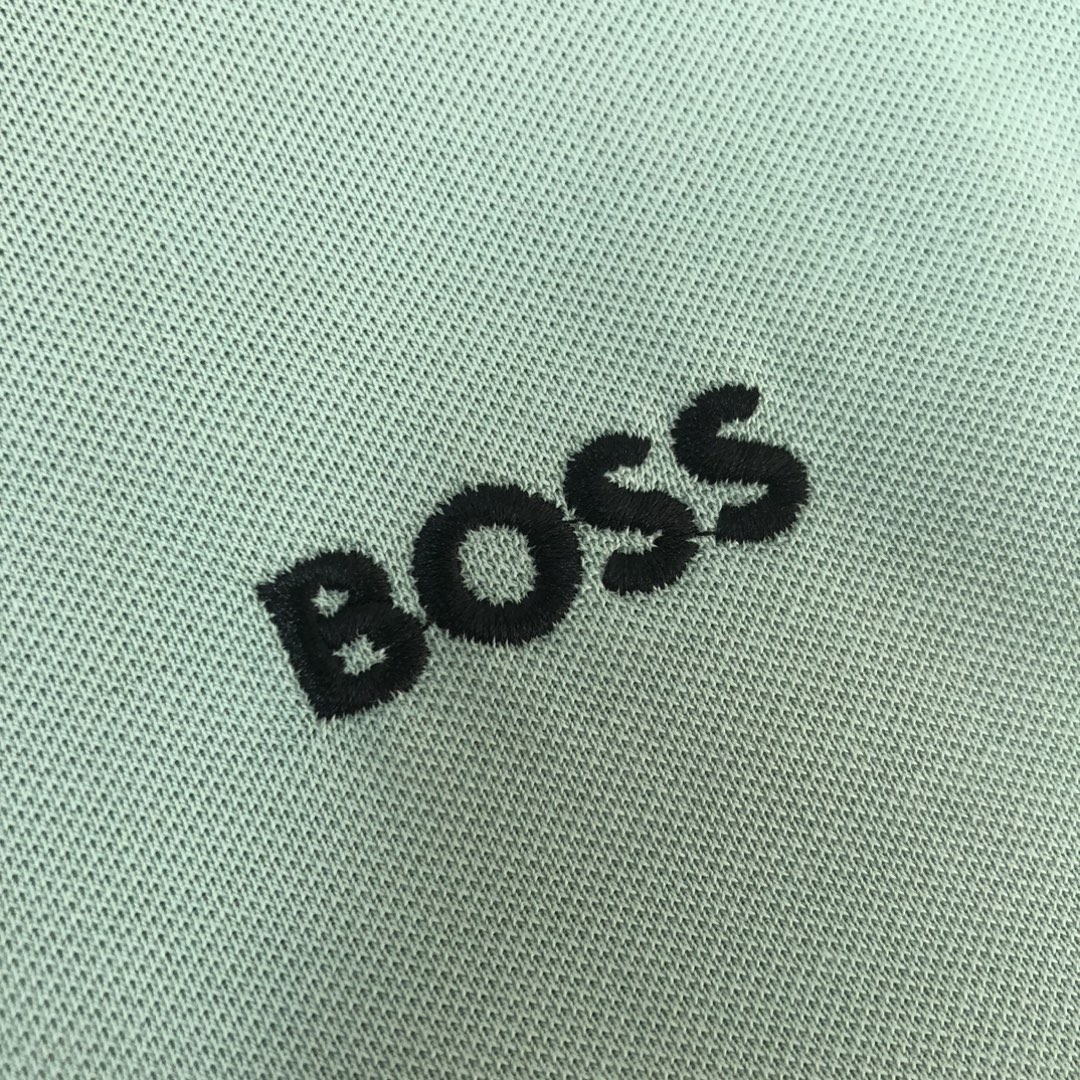  A🍃BOSS  2025最新款男士短袖Polo衫，品牌最新设计元素！既不单调也不复杂,恰到好处的展现品
