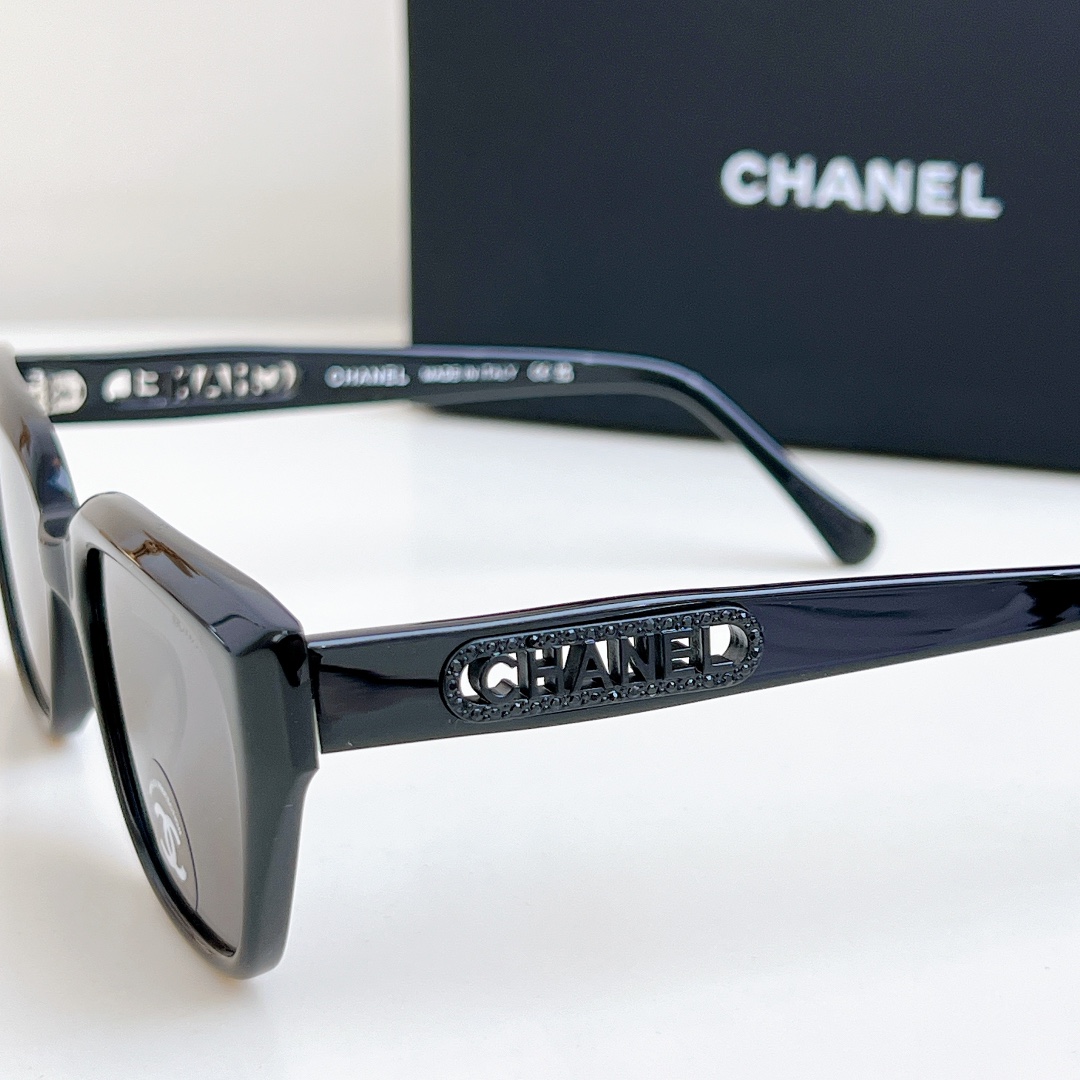  
CHANE*  钻
MOD：6819
SIZE：54-22-145
🔝🔝