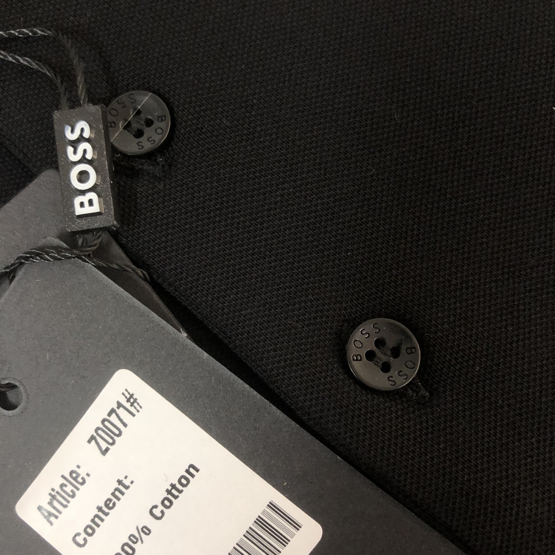  A🍃BOSS  2025最新款男士短袖Polo衫，品牌最新设计元素！既不单调也不复杂,恰到好处的展现品