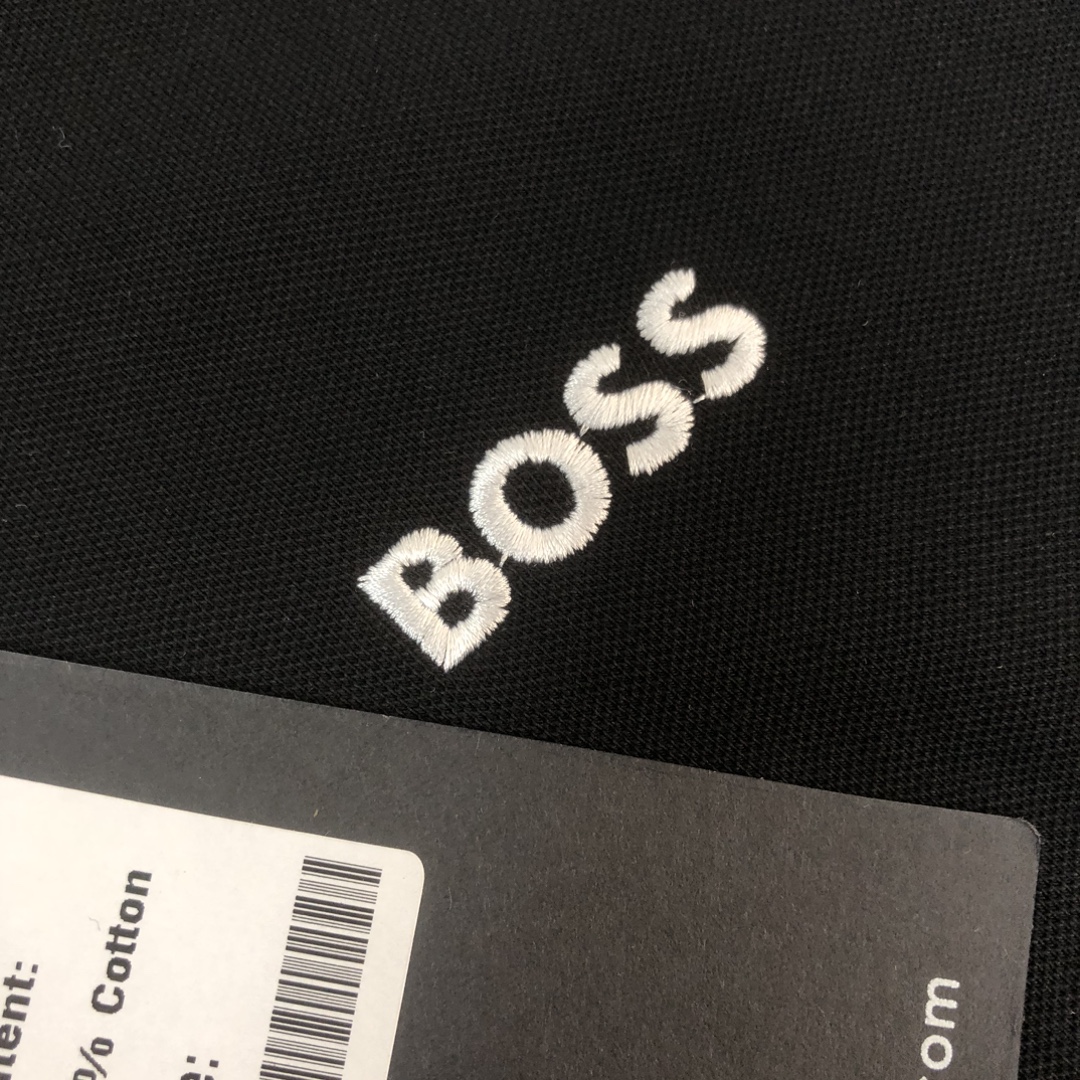  A🍃BOSS  2025最新款男士短袖Polo衫，品牌最新设计元素！既不单调也不复杂,恰到好处的展现品