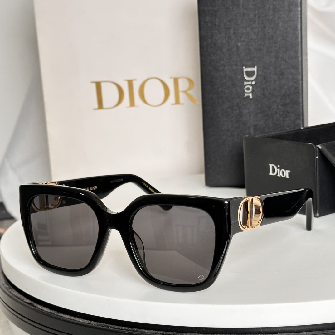  ‼️DIO*每付都有独立编码
Dio*30MONTAIGNE S8U
SIZE：54口19-130