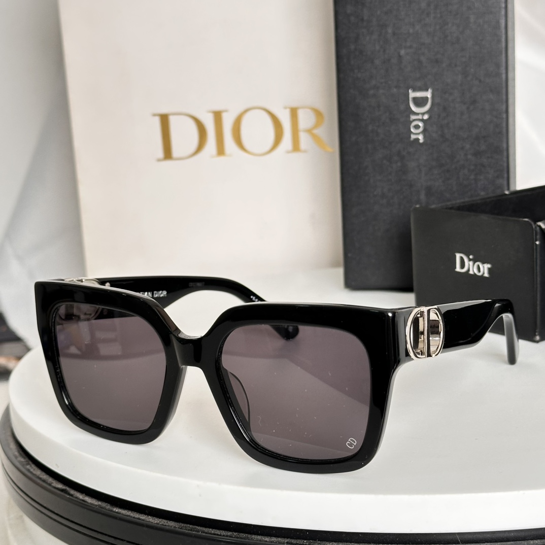  ‼️DIO*每付都有独立编码
Dio*30MONTAIGNE S8U
SIZE：54口19-130
