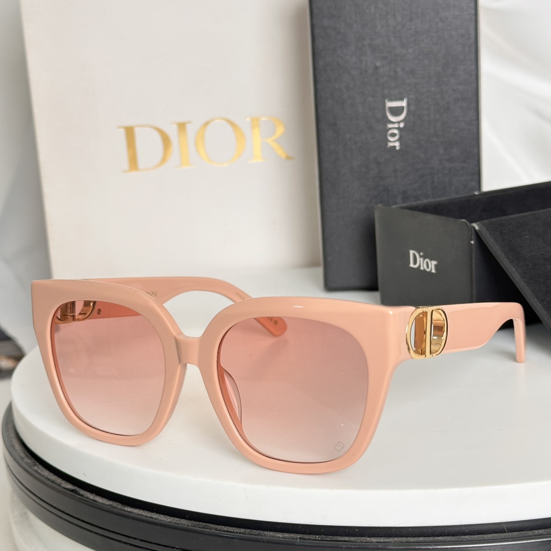  ‼️DIO* 30MONTAIGNE S10F
SIZE：54口22-130