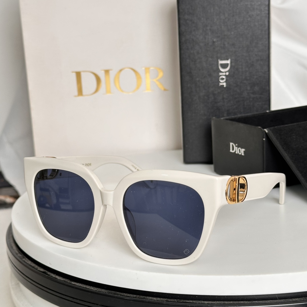  ‼️DIO* 30MONTAIGNE S10F
SIZE：54口22-130