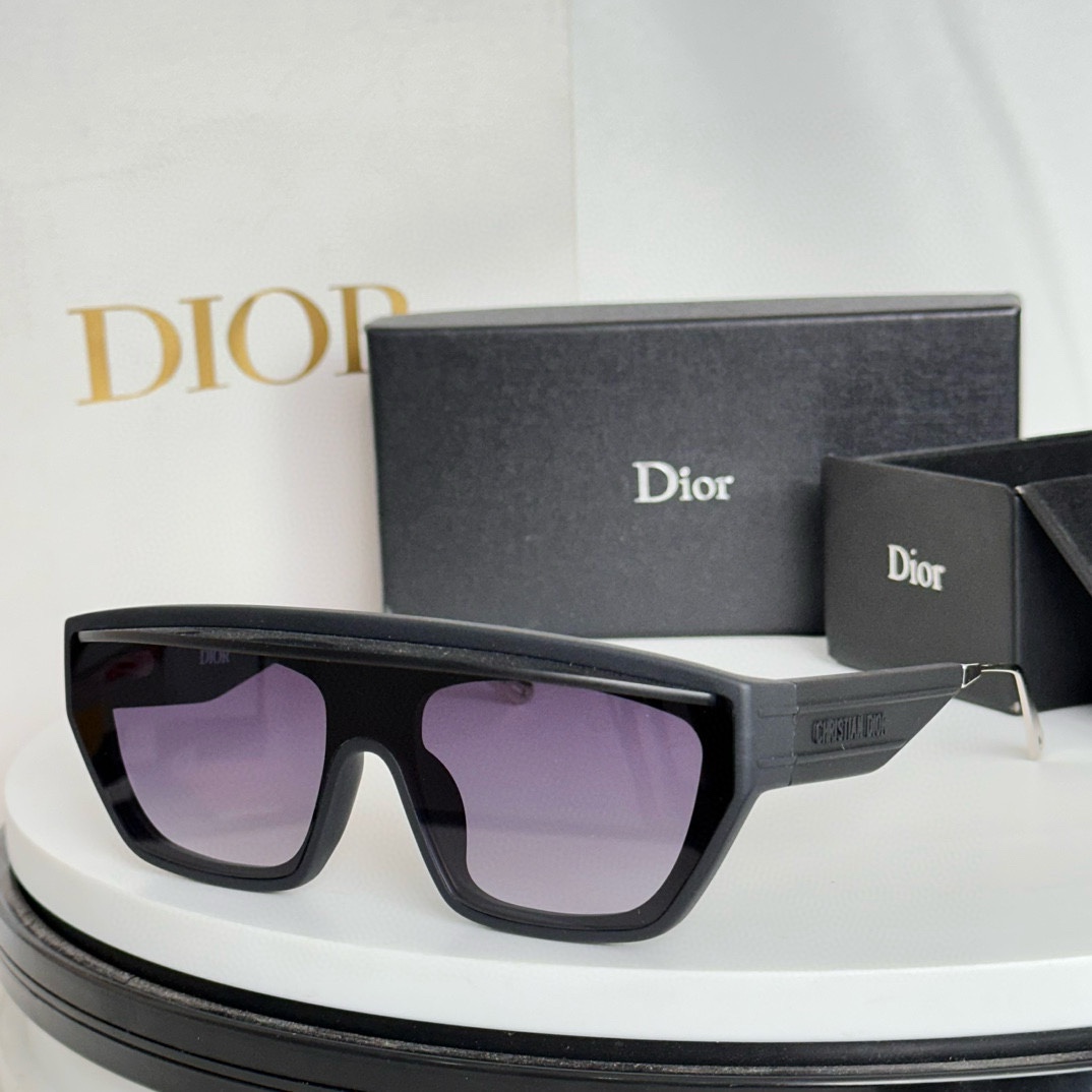   齐色到货 Dio*
Mod：DiorClub M7U
Size：140-0-140