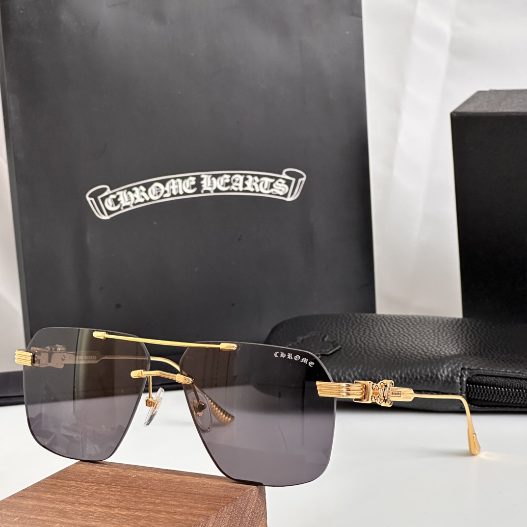   新款 眼镜界的爱马仕 Chromehearts 克罗心眼镜 男女款太阳镜 金 镜架 顶级品质墨镜 质