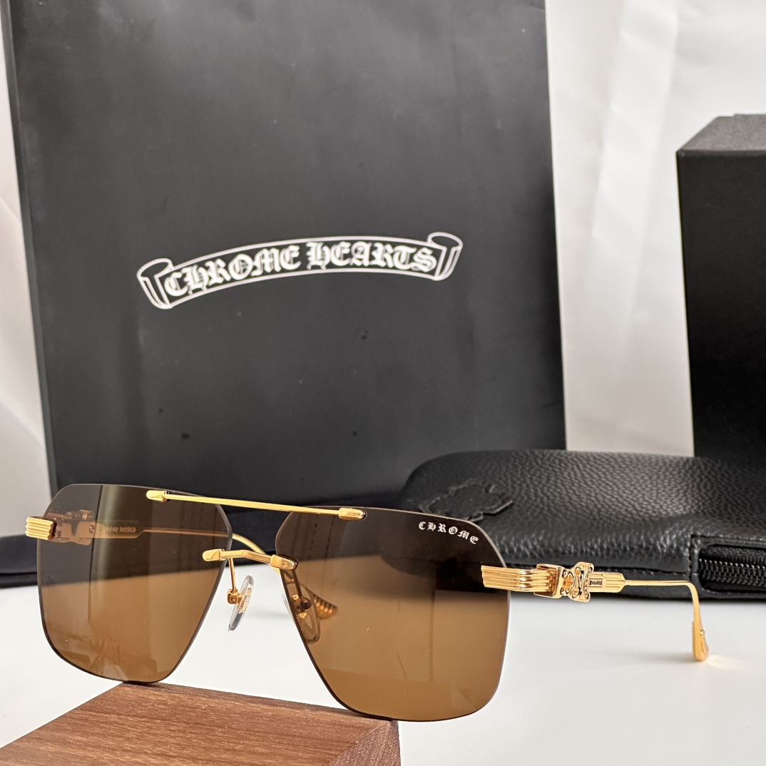   新款 眼镜界的爱马仕 Chromehearts 克罗心眼镜 男女款太阳镜 金 镜架 顶级品质墨镜 质